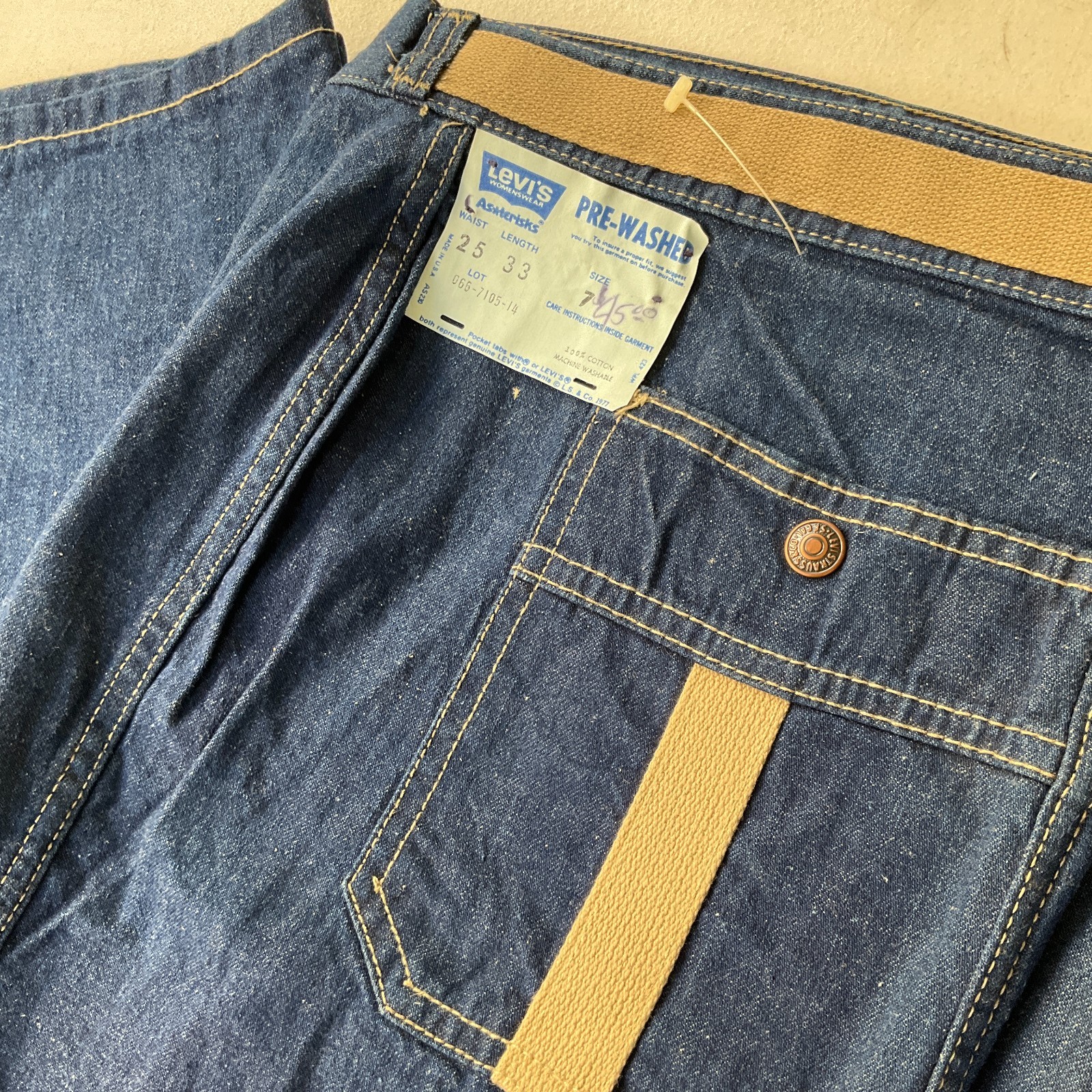 25×33 Vtg 70s Levi’s Asterisks Wide Bell Bottom Jeans Sz 7 Talon USA