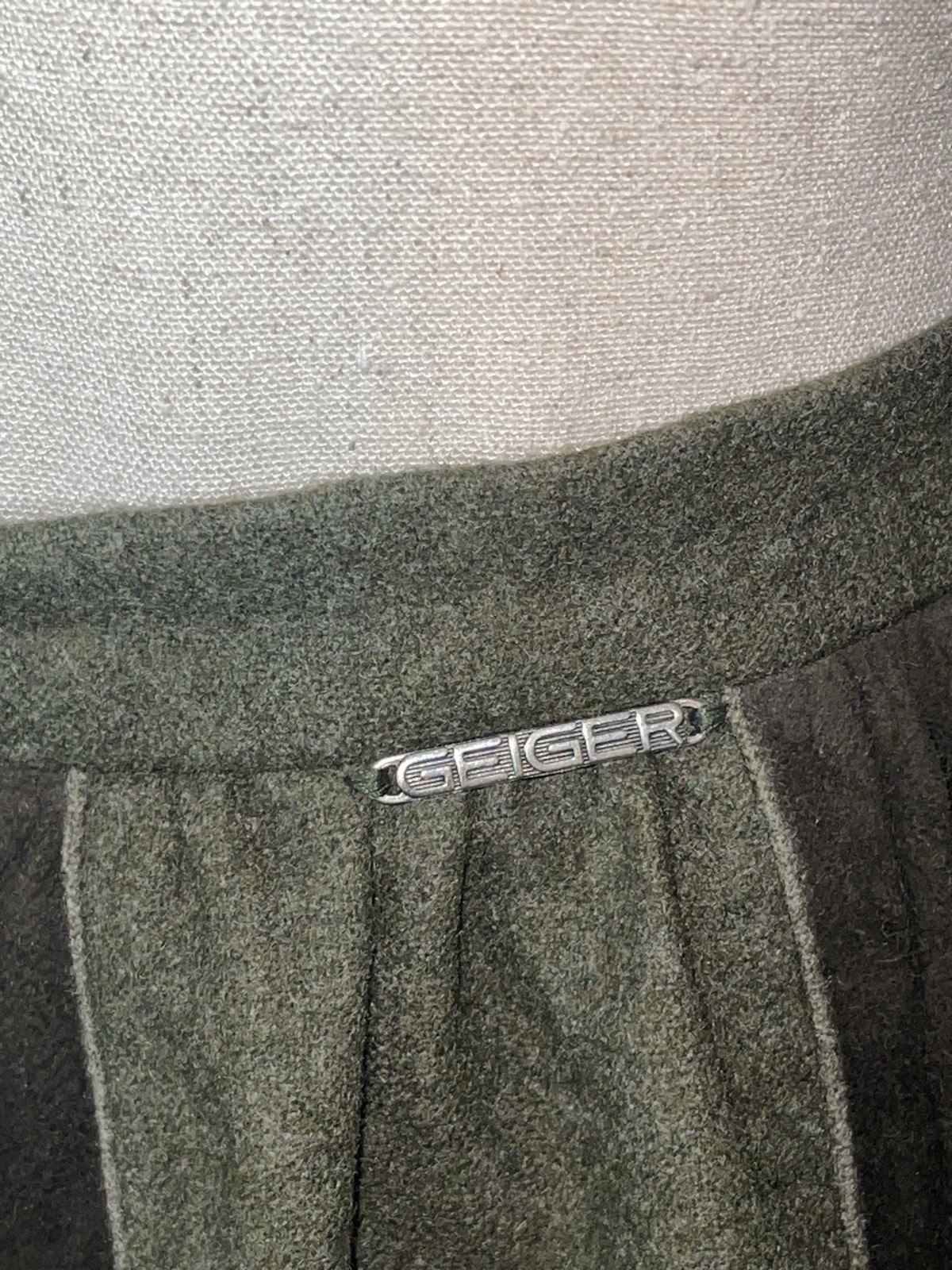Vintage Austrian Wool Jacket Skirt 2 Piece By Geiger Tyrol Green/Black Size 40