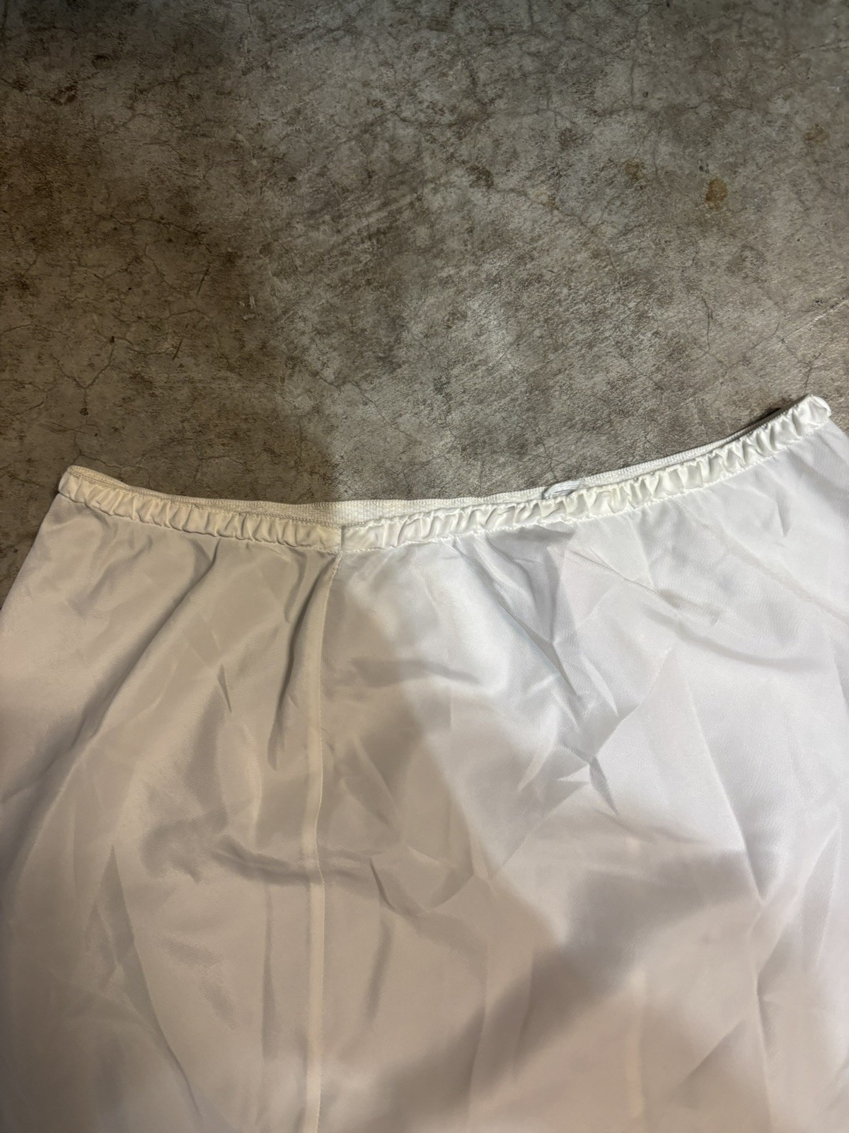 Vintage 1960-70s white Odette Barsa leaf hand embroidered fairycore slip skirt