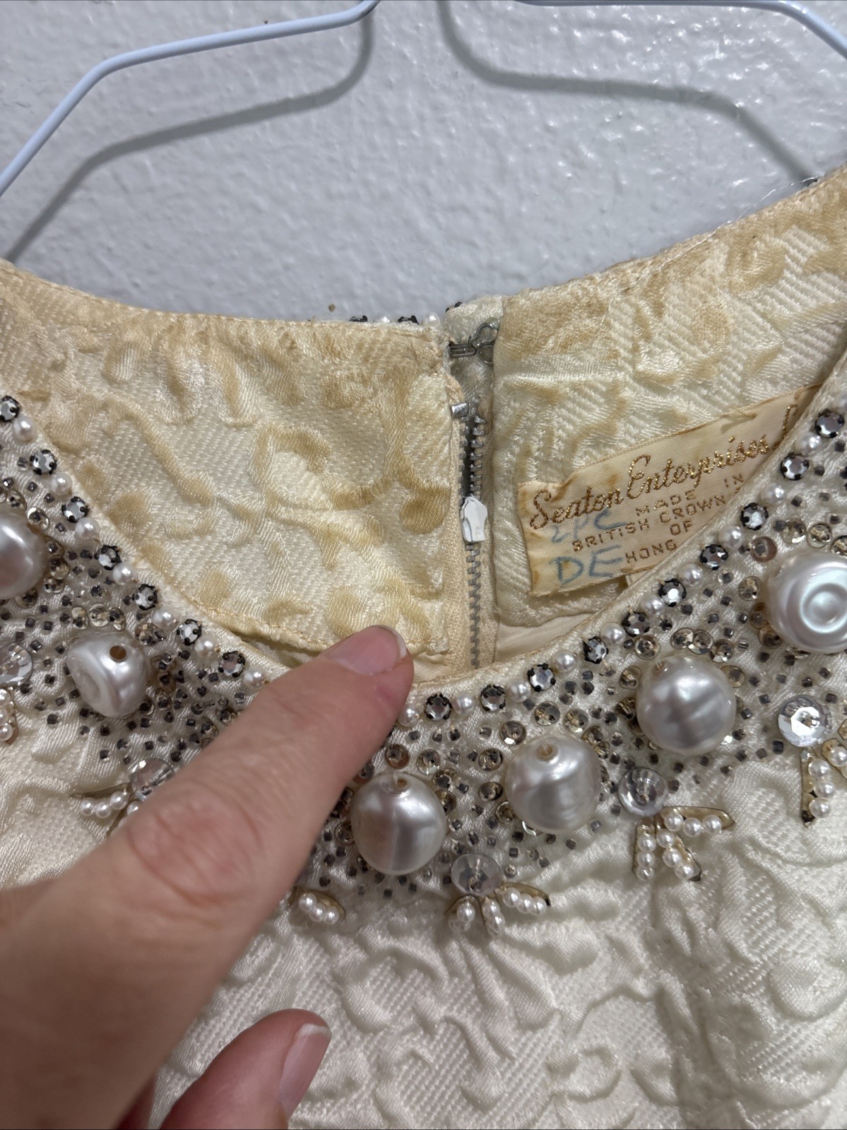 Vintage 1960s Beaded Imperial Hong Kong Dress Sz 10 Real Fur Cuffs DAMAGE