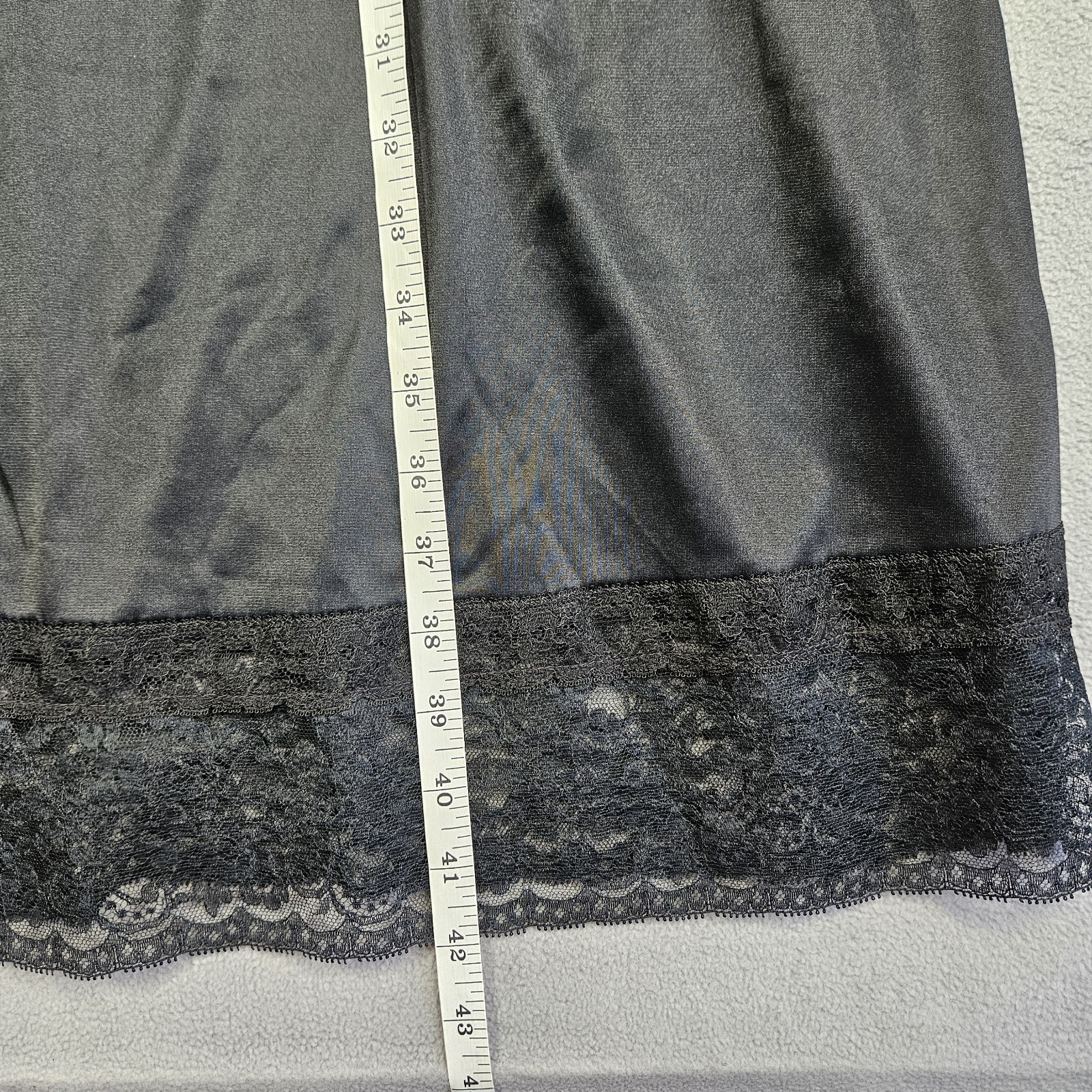 Vintage Lorraine Slip Womens 44 Dress Lingerie Delicate Lace Goth Babydoll