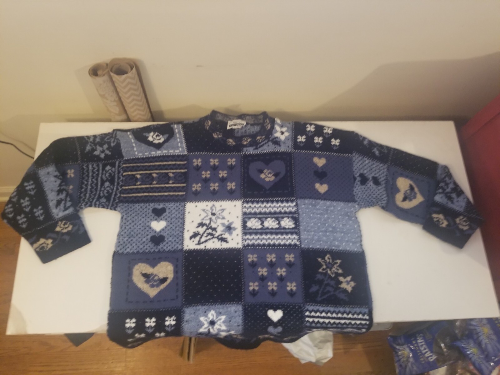 Vintage Adele Sweater Large Knitwear Blue Hearts Flowers MadeInUSA 46&Prime;B/27&Prime;L EUC