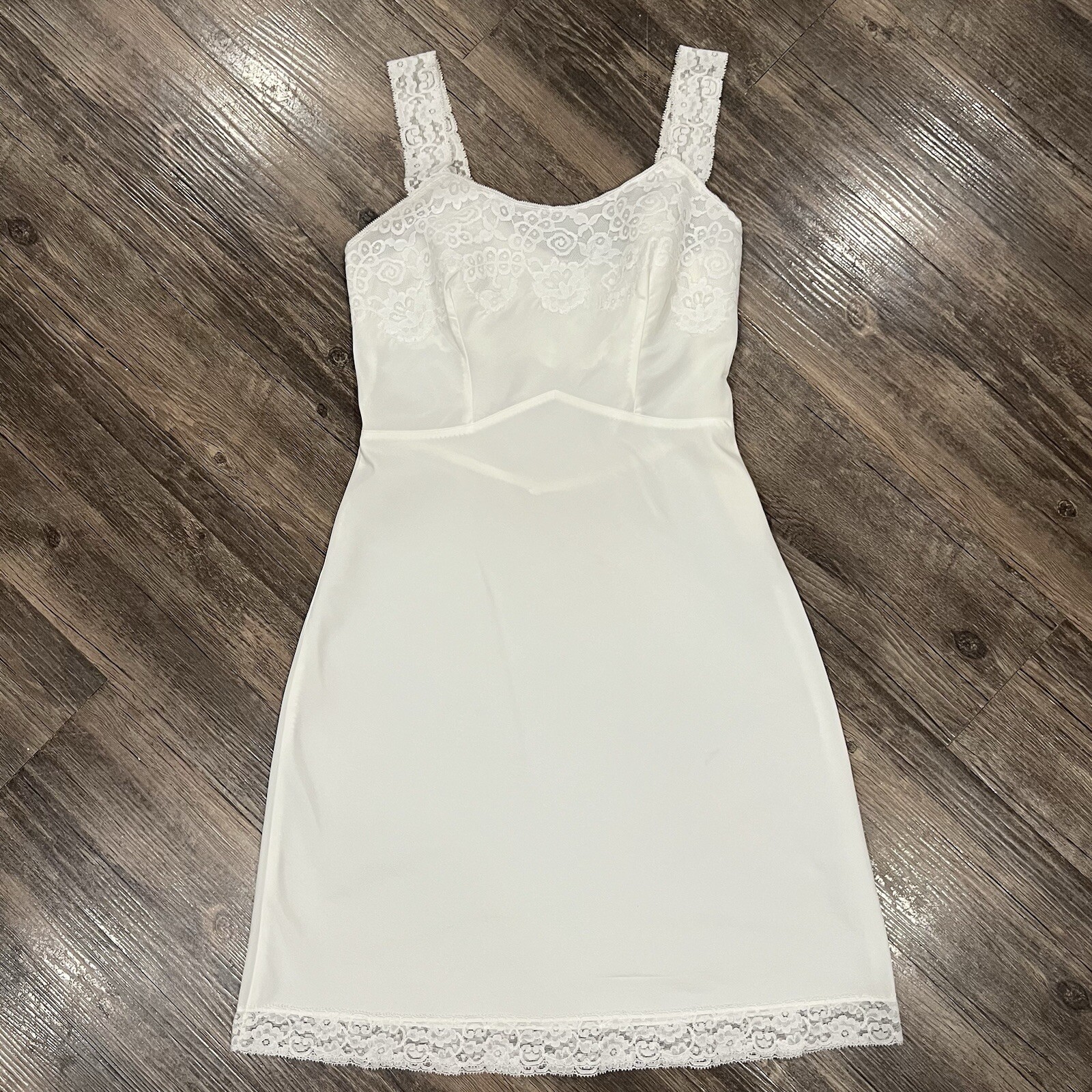 Lady Lynne Floral Lace Slip Chemise 32 White Elegant Romantic Vintage 50’s 60’s