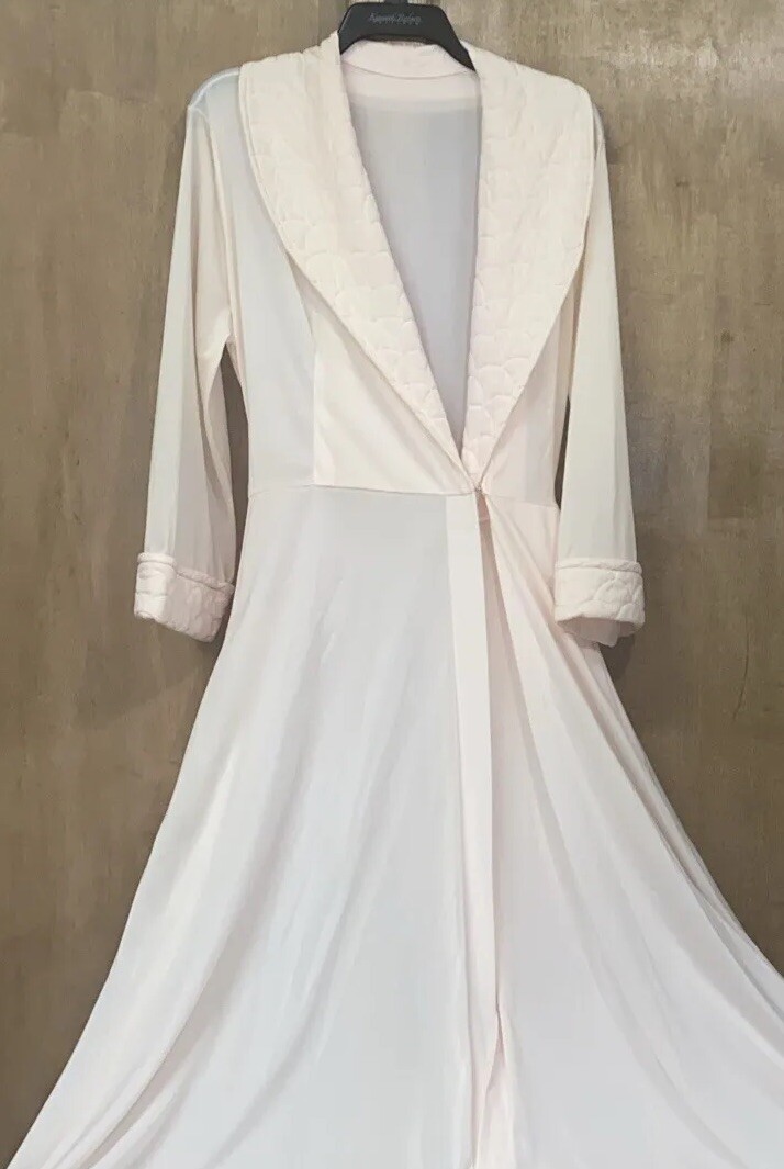 VTG Van Raalte Long All Nylon Soft Pink Peignoir Robe 132’ Sweep Olga Style