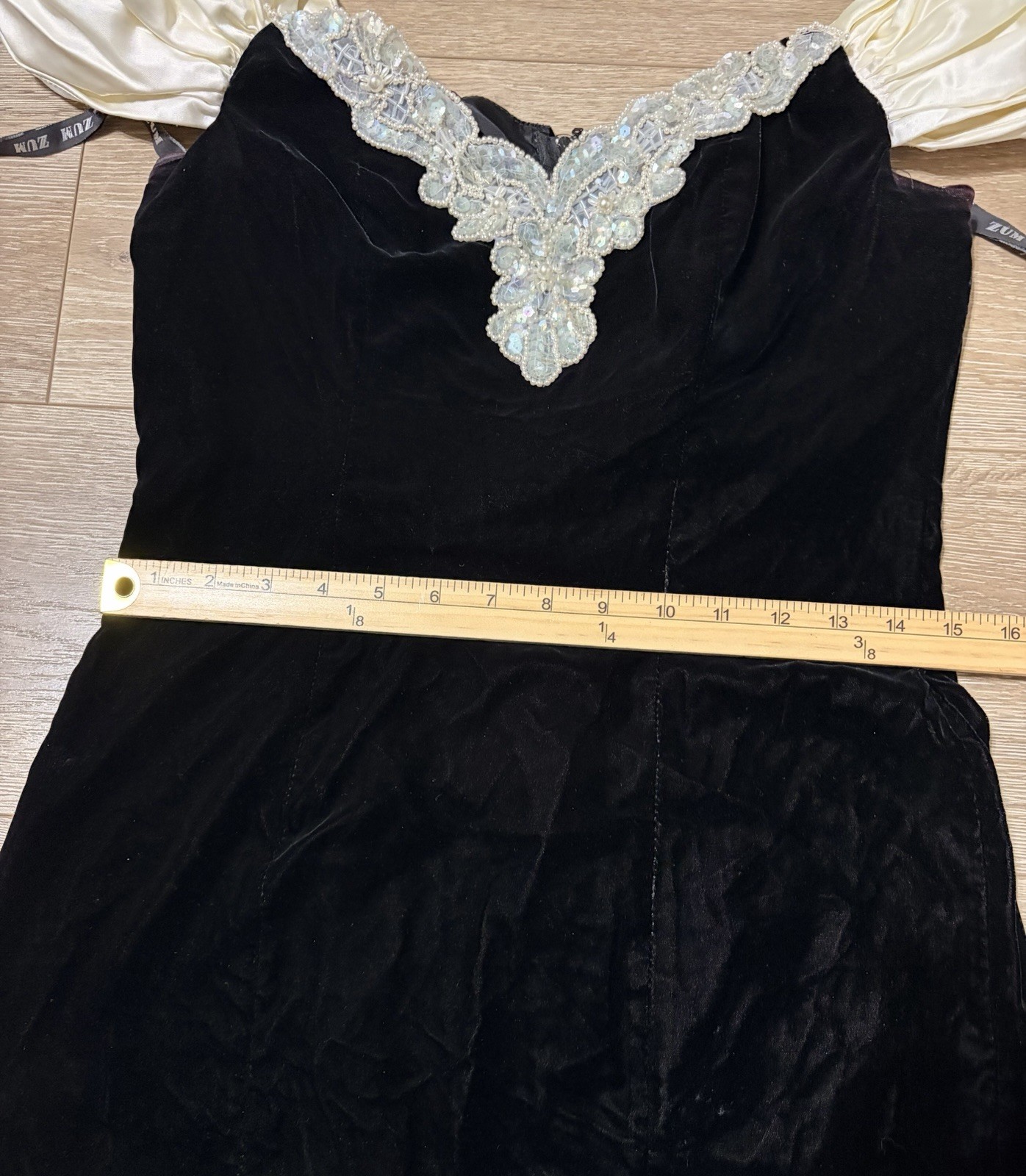 VTG 1980s Style Cocktail Prom Dress Zum Zum Black Velvet Puff Sleeves Sz XS/0-2