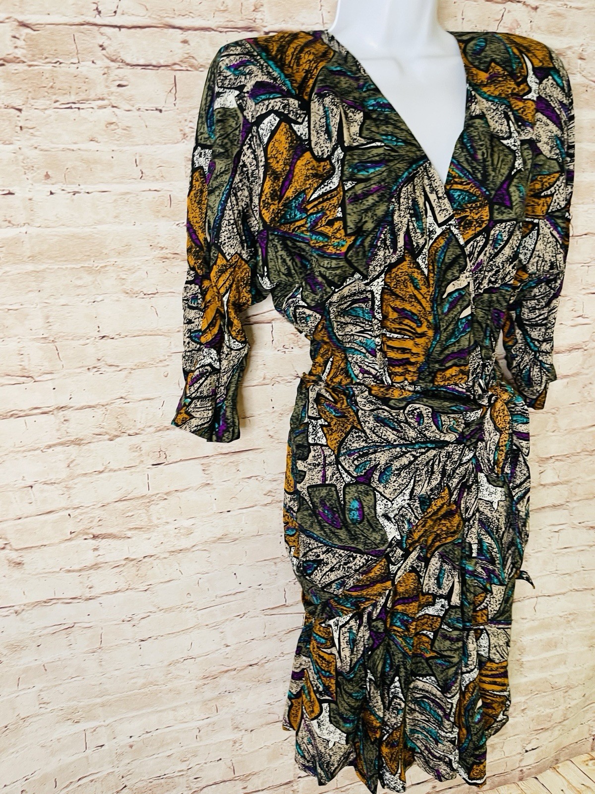 Vintage 80&rsquo;s Mod Abstract Leaf Print Dress John Richard Shoulder Pads 7/8
