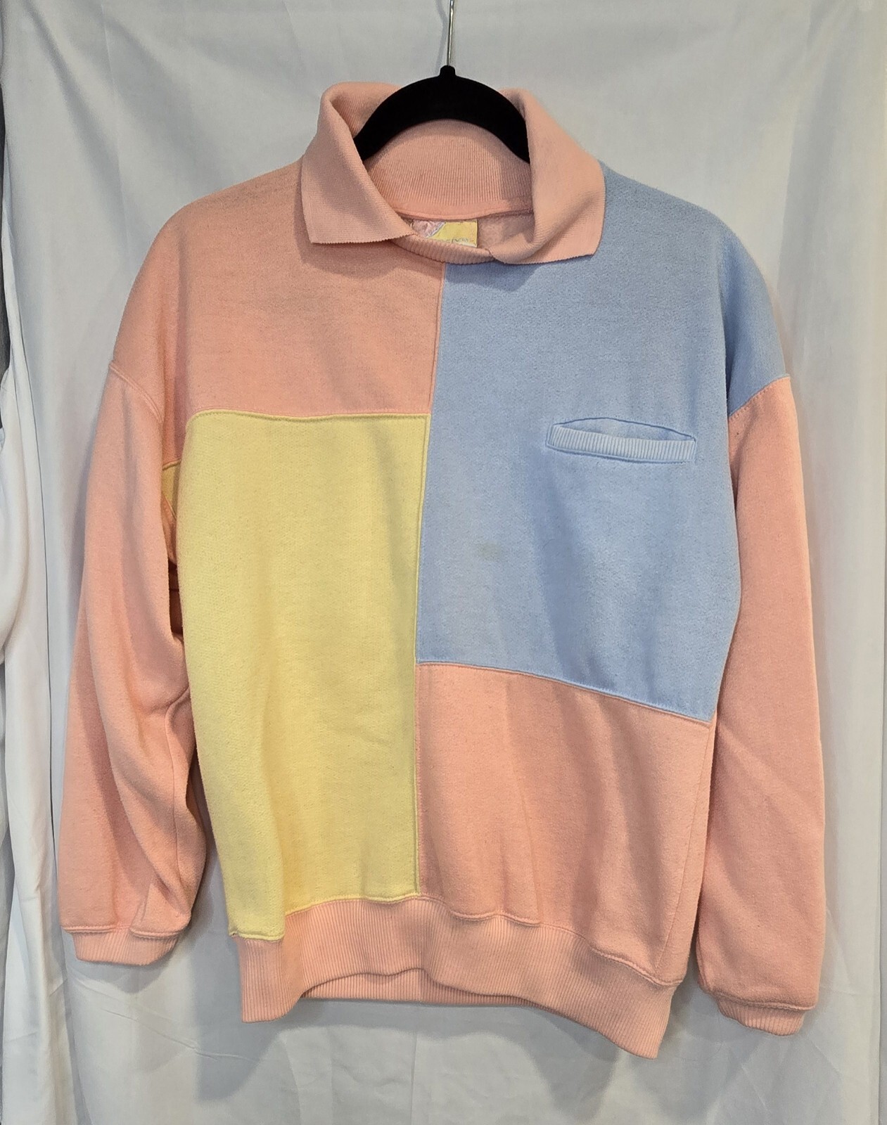 Active Wear Vintage Sweater, Color Block, Size Med, Pink Yellow Blue