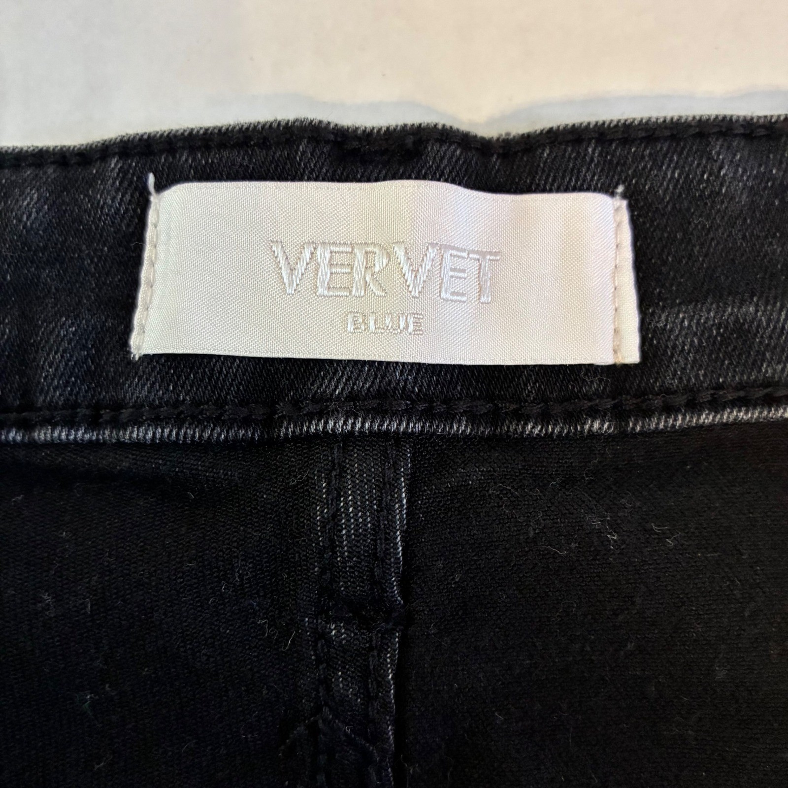 Vervet Super High Rise Panel Barrel Leg Jeans 31 Faded Black Distressed T6589