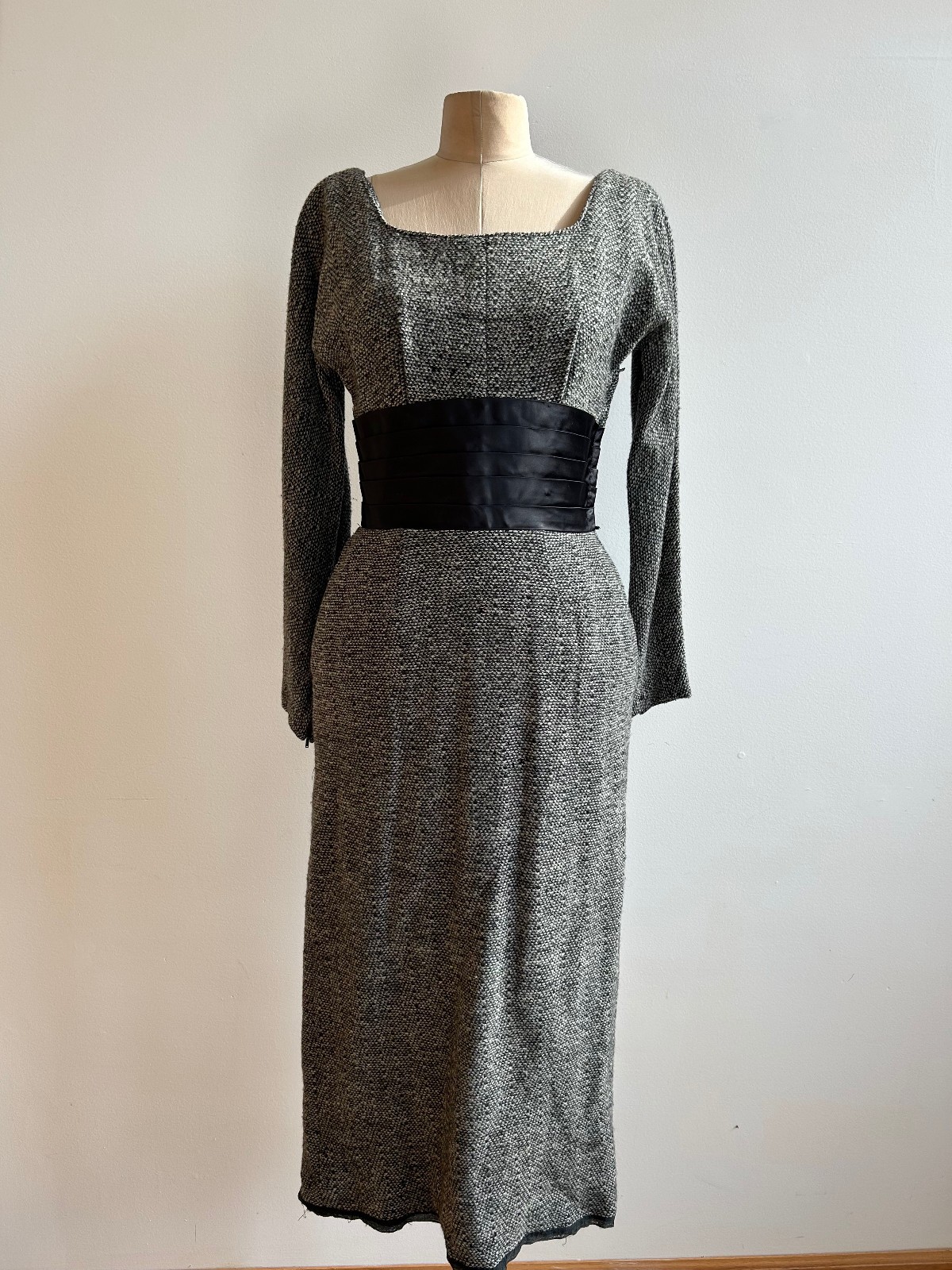 1950s Phyllis De Trano for Georgette Snowstorm Tweed Wiggle Dress Joan Mad Men