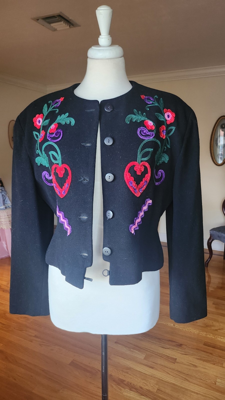 Vintage Byblos Black Embroidered Cropped Jacket Made in Italy Sz 46