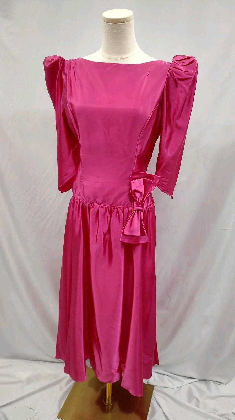 80&rsquo;s Vintage Dress Hot Pink Liquid Satin Shine Puff Sleeve Bow V Back Gown 13/14