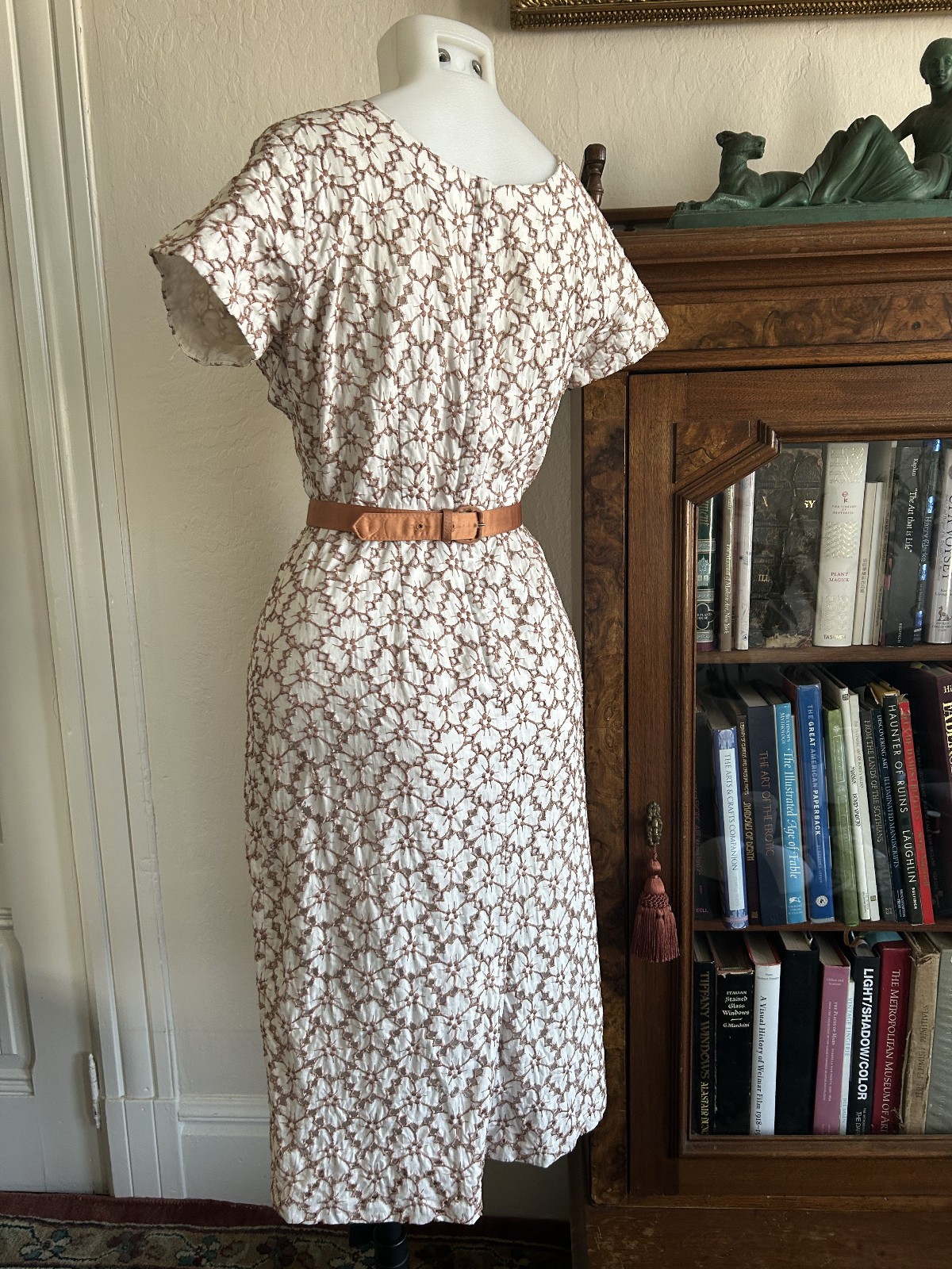 Vintage 1950s 60s White Wiggle Dress Copper Cotton Embroidery Belted Sheath M