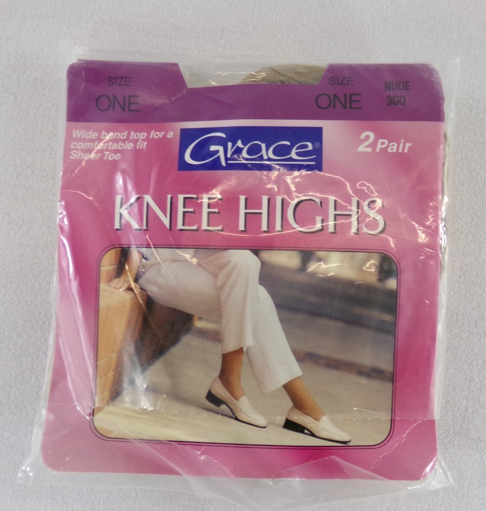 VINTAGE Grace Knee Highs Size One Fit 8.5 to 11 Nude 2 Pair – Sealed Package