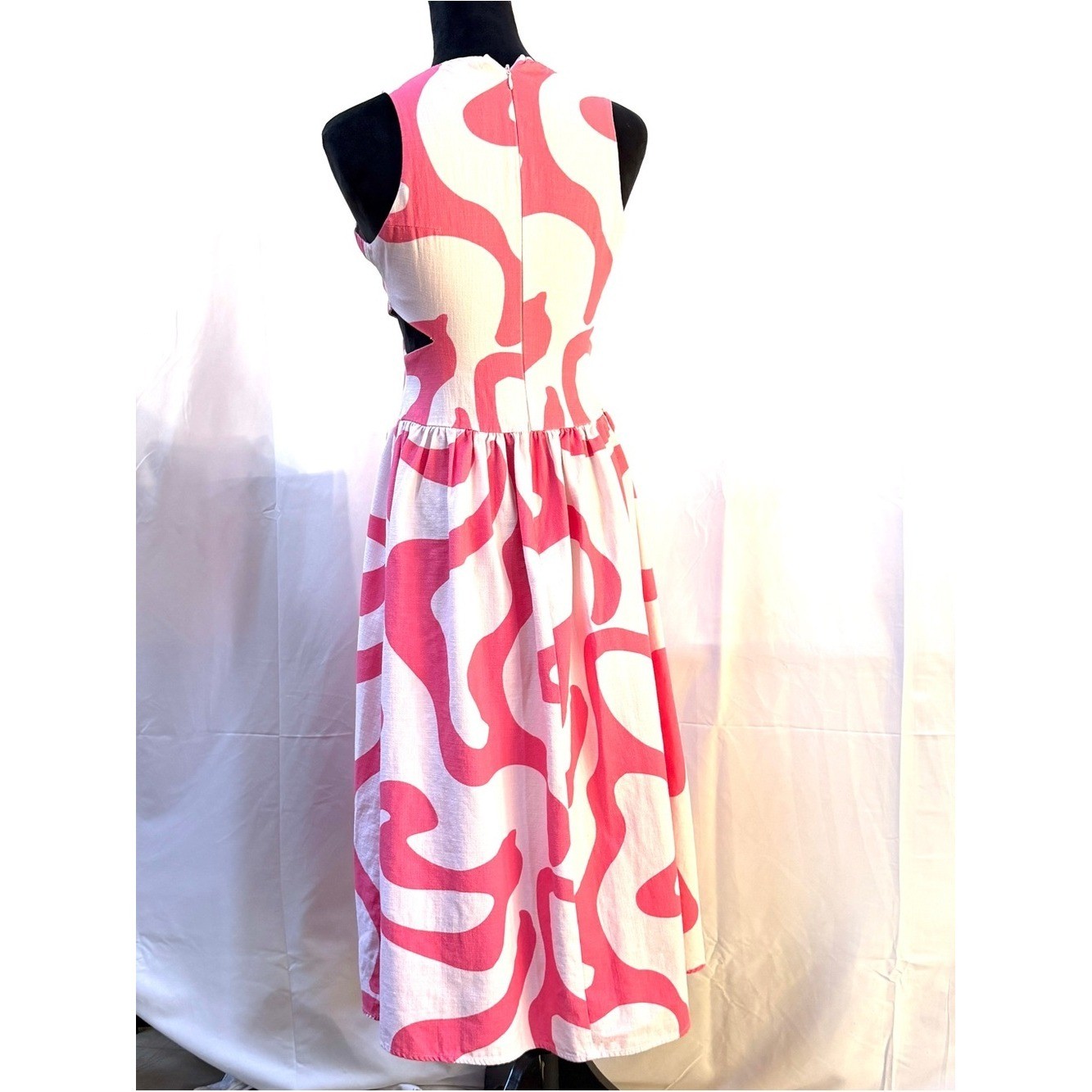 Urban Revivo Side Cutout Pink on Pink Graphic Swirl Retro Midi Dress, Size 4