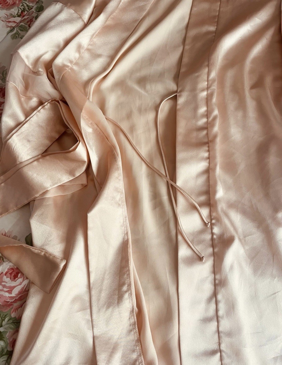 Vintage Valentino Intimo Satiny Soft Robe w Sheer Stripe Arms Peachy Pink Sz L