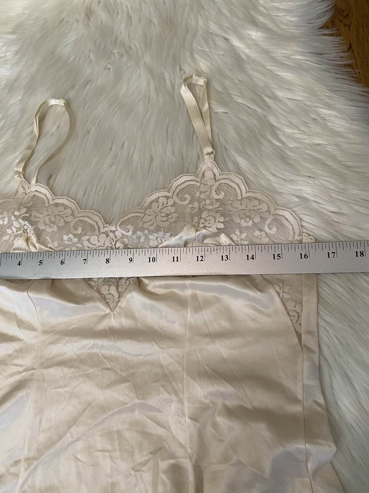 Vintage Maidenform Chantilly Lace Nylon Camisole Women&rsquo;s Cream Ivory Sz 34 USA