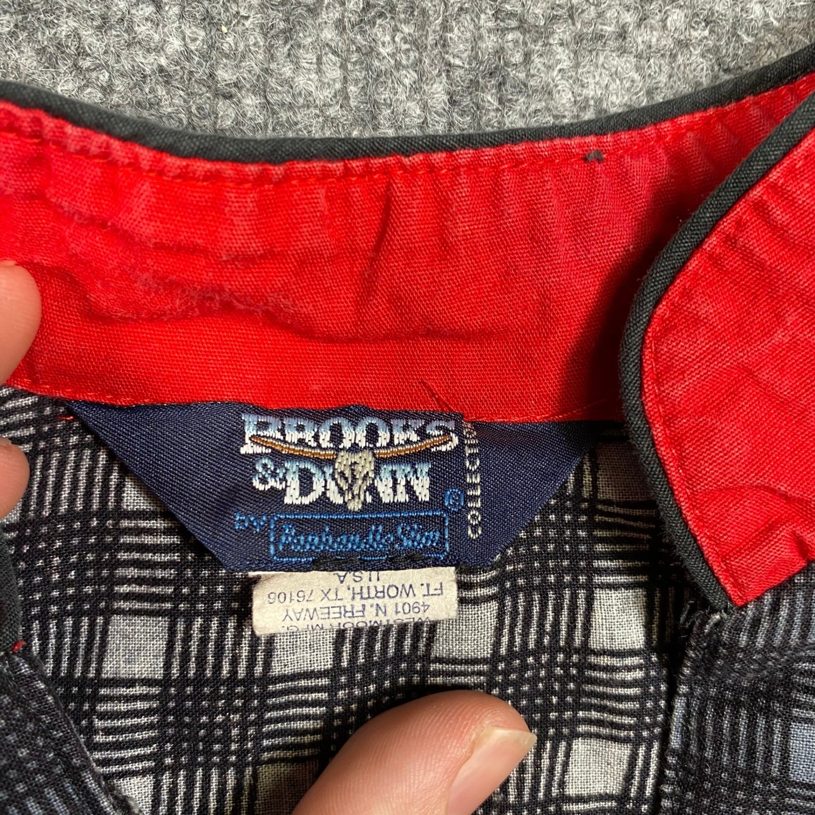 Brooks & Dunn Panhandle Slim Western Crop Shirt Plaid Red Chevron Womens Small