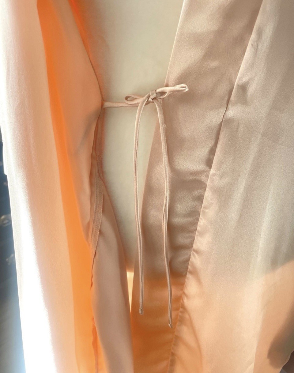 Vintage Valentino Intimo Satiny Soft Robe w Sheer Stripe Arms Peachy Pink Sz L