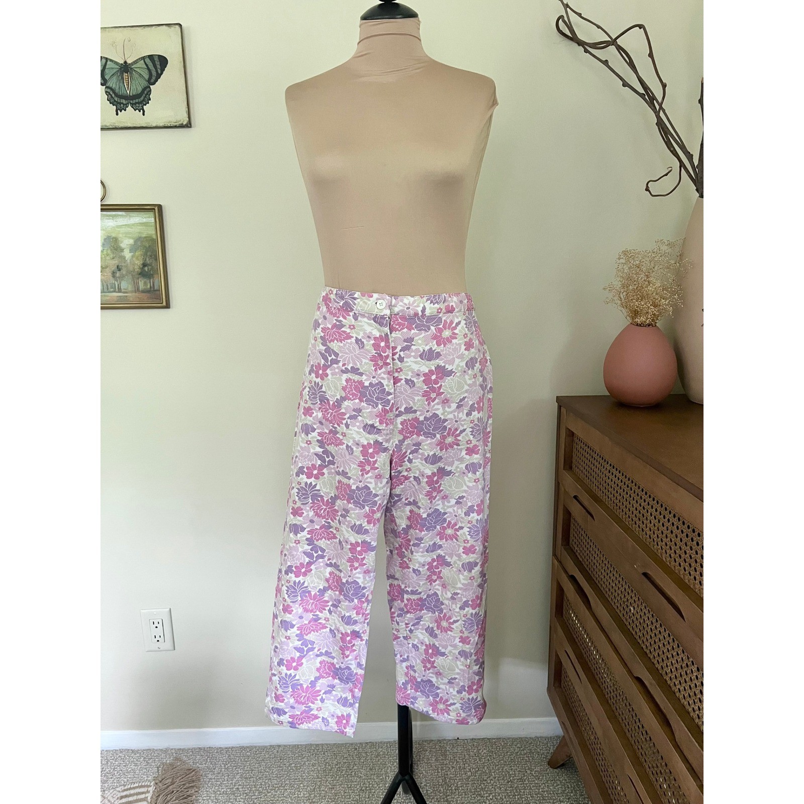 Vintage Denim & Co Y2K Floral Textured Capris