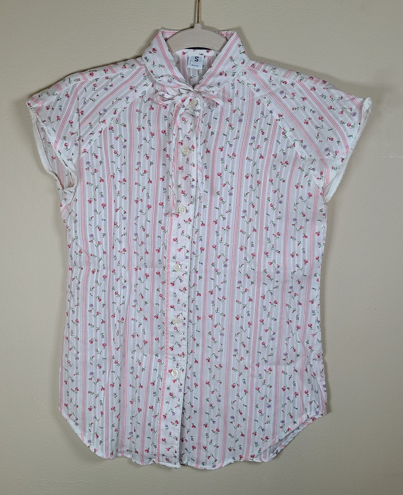 Vintage 80s Sm Womens Teens Cap Sleeve Neck-tie Button Up Shirt Rosebuds