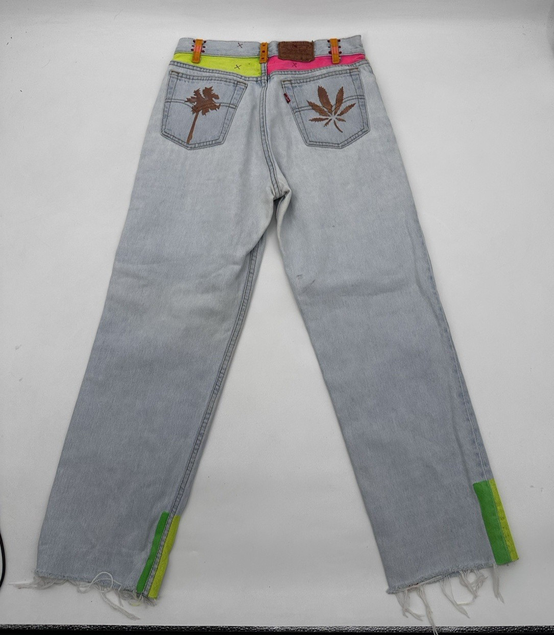 Vintage Y2K Levi’s 701 90’s Student Fit Jeans Tampered Leg Made in USA 29