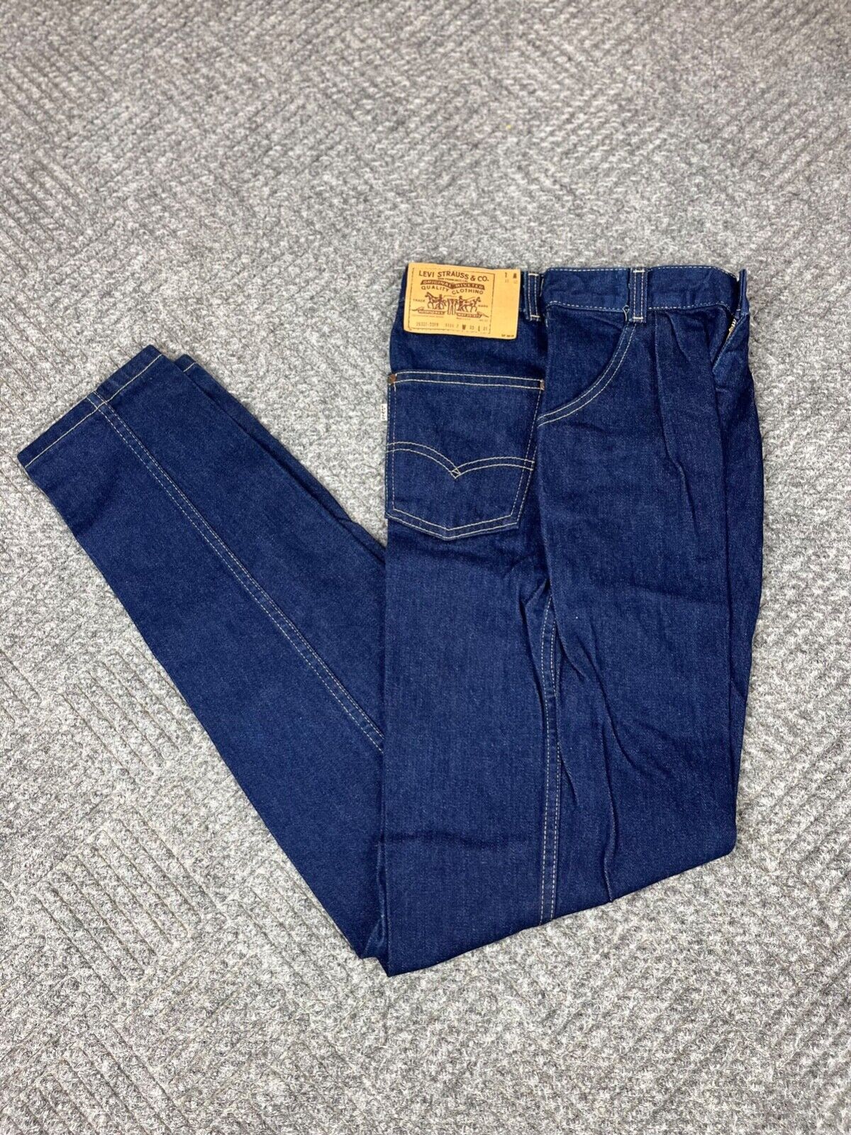 Vintage Levis Denim Mom Jeans Womens Size 25×33 Dark Wash White Tab USA NOS