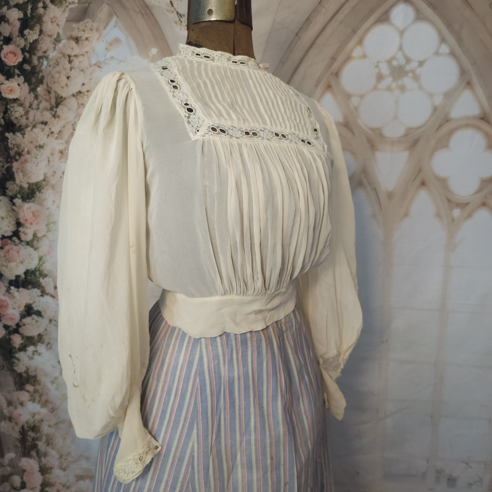 Antique Cream Lace Blouse w/ Puffy Sleeves Chiffon Prairie 1910s 1900s Top Shirt