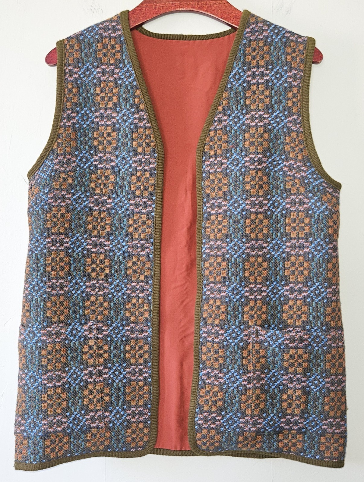 Vintage Welsh Woollens Woven in Wales Women&rsquo;s Vest Size 14 100% Wool Lined