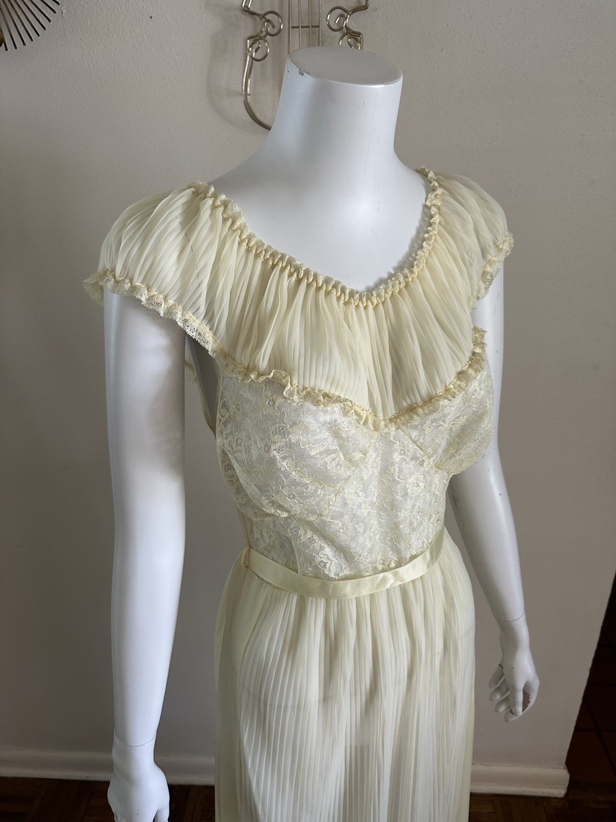 1970s Edwards Yellow Lace Nylon Gown Pleated Prairie Romantic Maxi Dress VTG