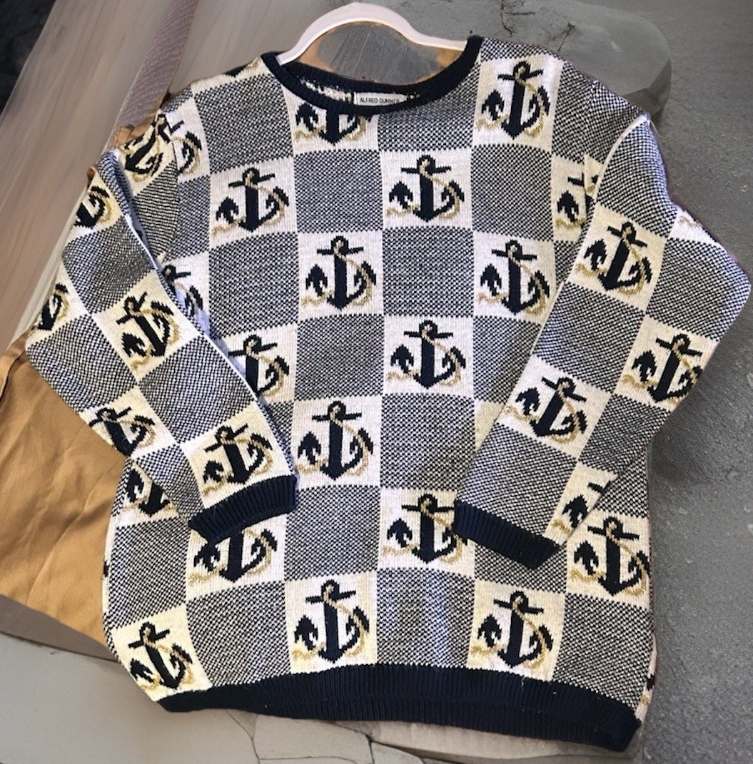Vintage Alfred Dunner Women Sz Med. Sweater White, Blue& Gold Anchor