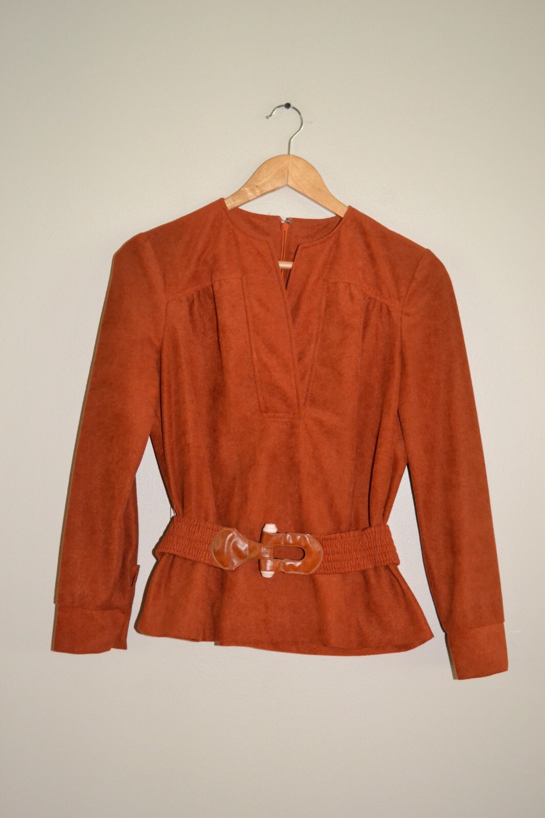 Vintage Rust Orange/Brown Long sleeve peplum Skirt Top belted suit set, sz 8