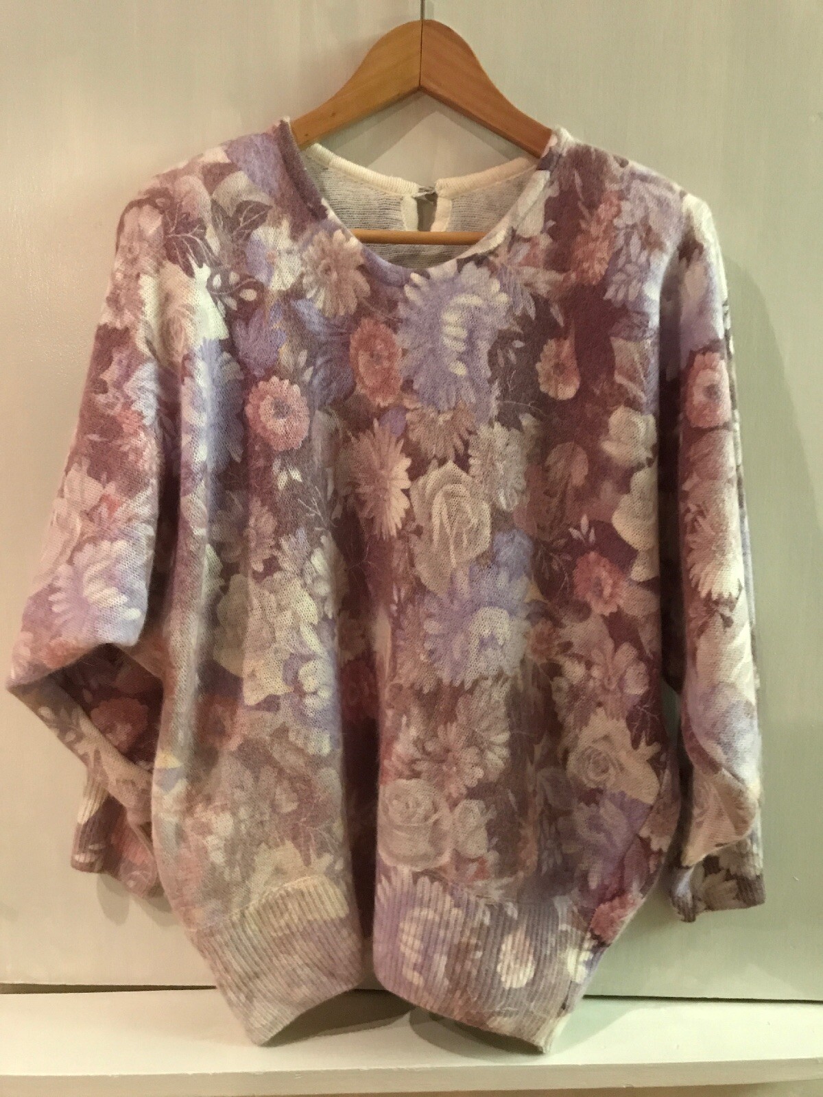 Vintage 80s 60% Angora Sweater M Pink Floral Crew Neck Shoulder Pad