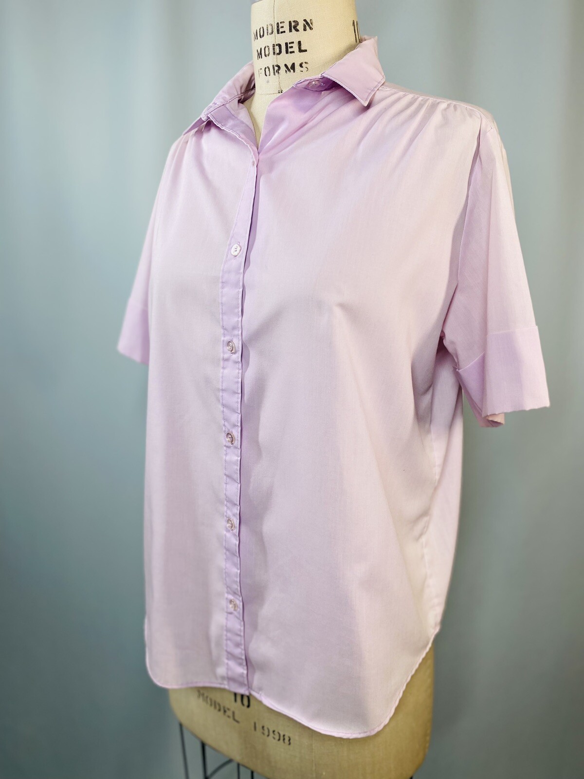 Vintage Blouse SIZE MEDIUM lavender purple short sleeve 70s 80s LAND N&rsquo; SEA