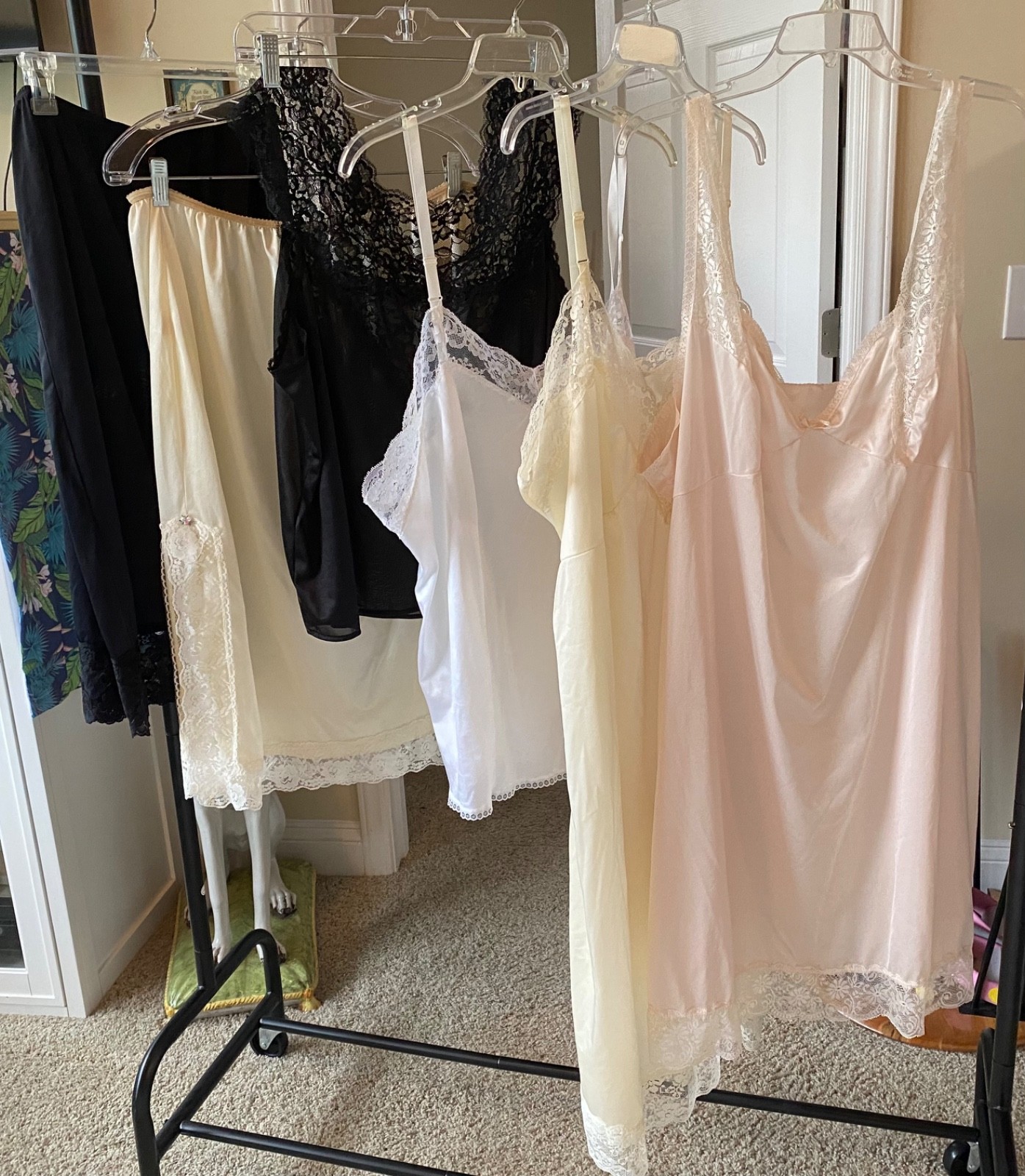 Lot of 6 Vintage Nylon Slips & Camis 48 XXL Big Girl&rsquo;s Beauties Nice Brands