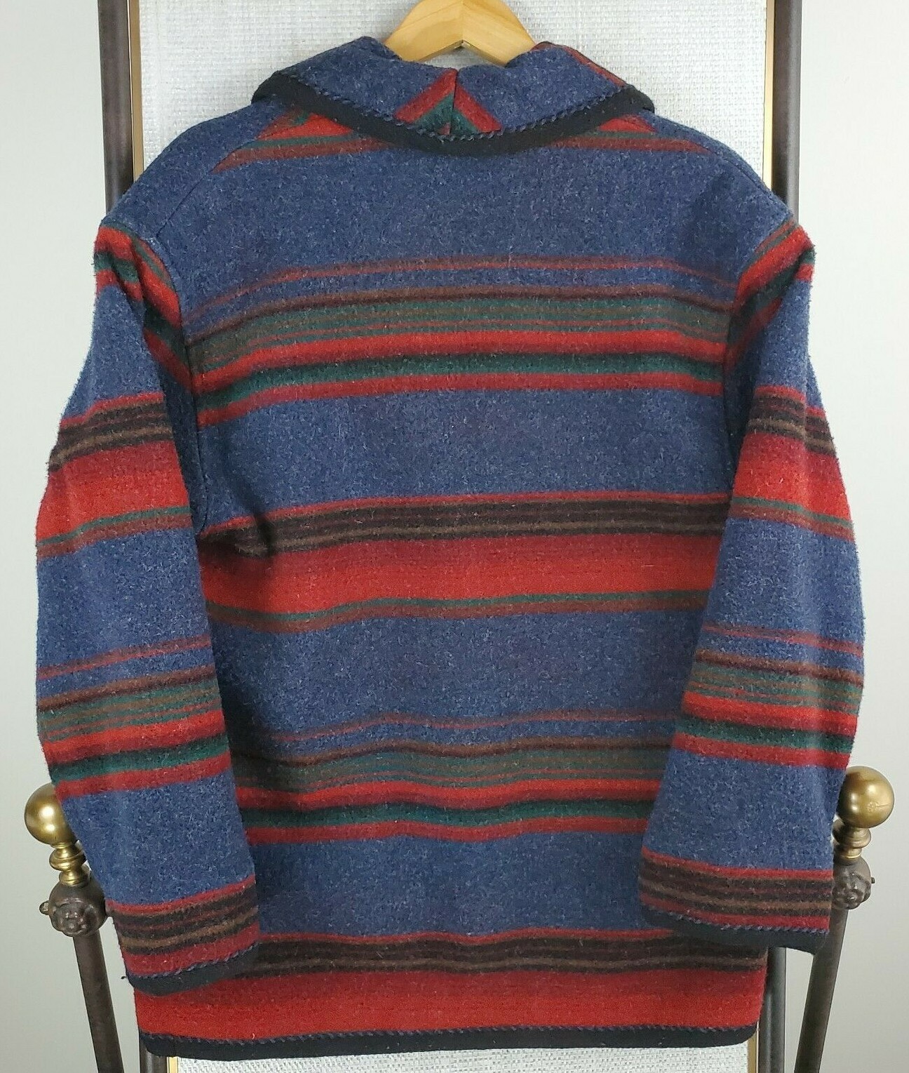 VTG WOOLRICH Size Medium Womens Made in USA Wool Southwest Barn Chore Coat