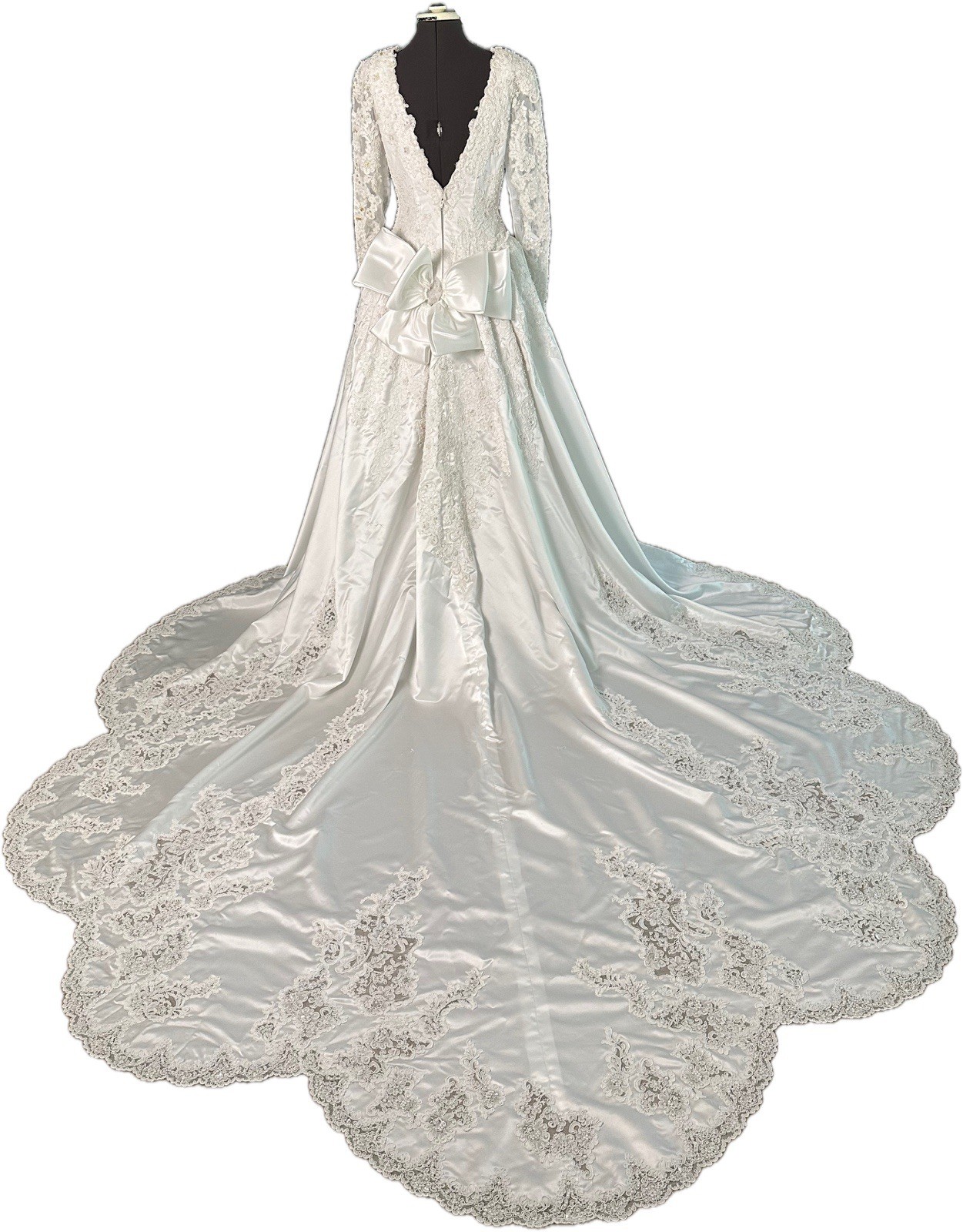 Mon Cheri Vintage Wedding Dress Size S/M Lace Satin Cathedral Bow Back Bridal