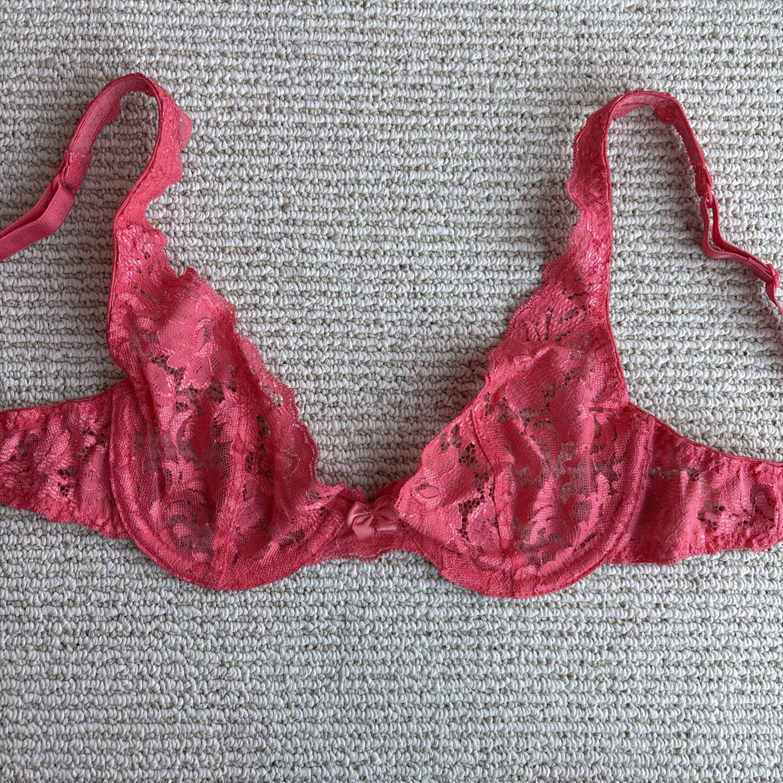 Vintage Victoria&rsquo;s Secret Gold Label Bra 32A Made in USA Pink Lace Underwire