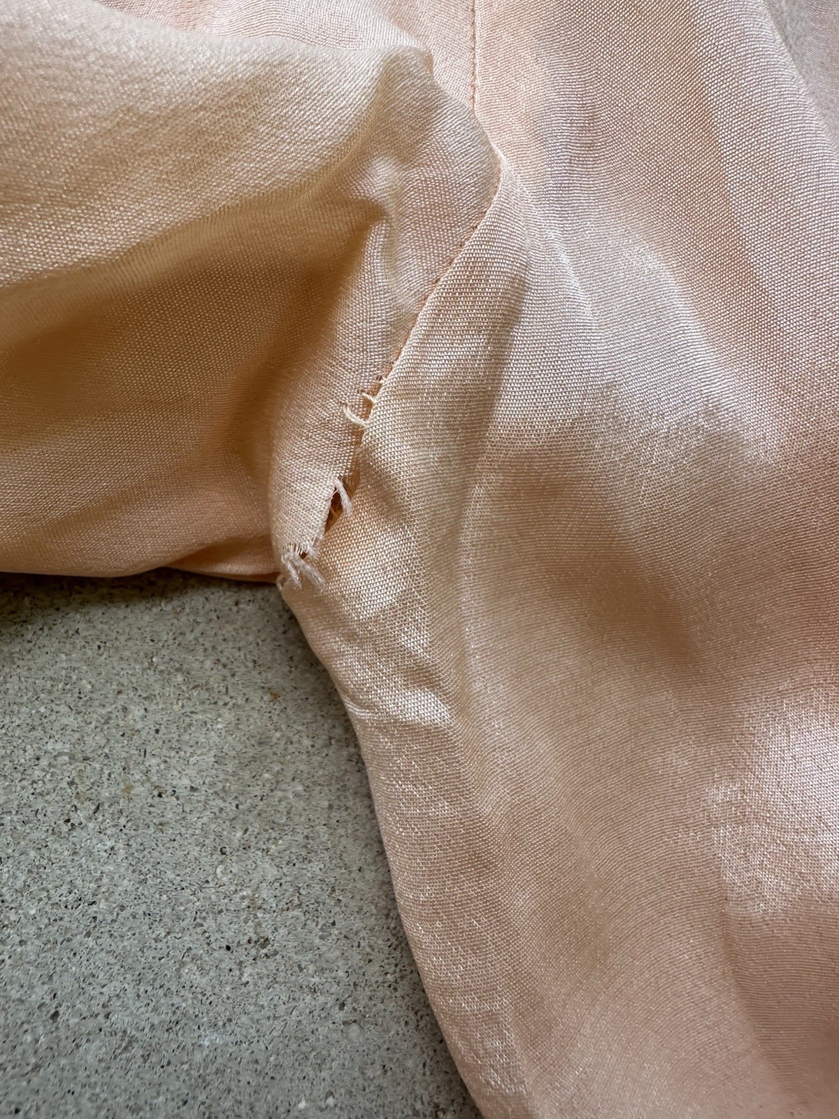 1930s 40s Peach Rayon Satin Robe Art Deco Wrap Boudoir Dressing Gown S Vintage
