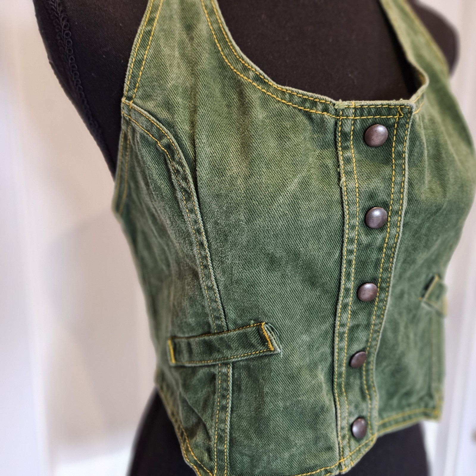 1970&rsquo;s Green Denim Halter Top Snaps Open Back Vintage Y2K Size 13