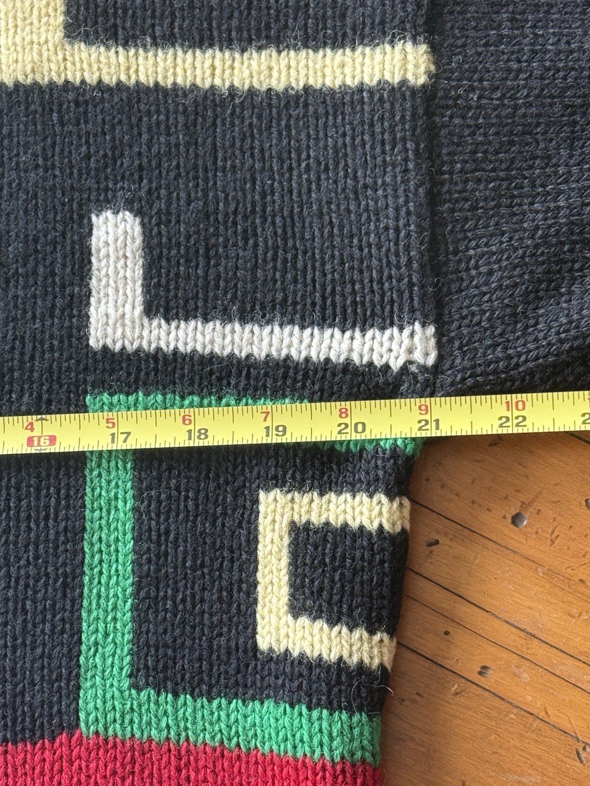 Iconic 1990’s Geometric 100% Wool ‘Heather Loom’ Knit Sweater Sz 40/unisex L