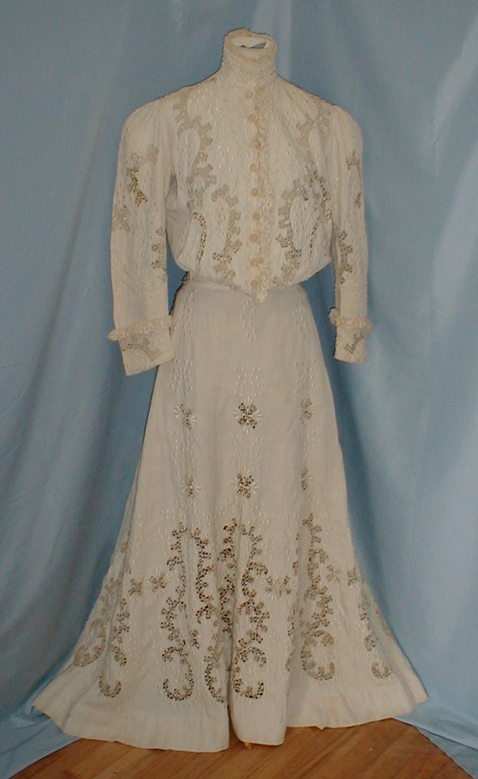 Elegant Antique Dress Victorian 1890 Beige Cut Work Linen Tea Dress