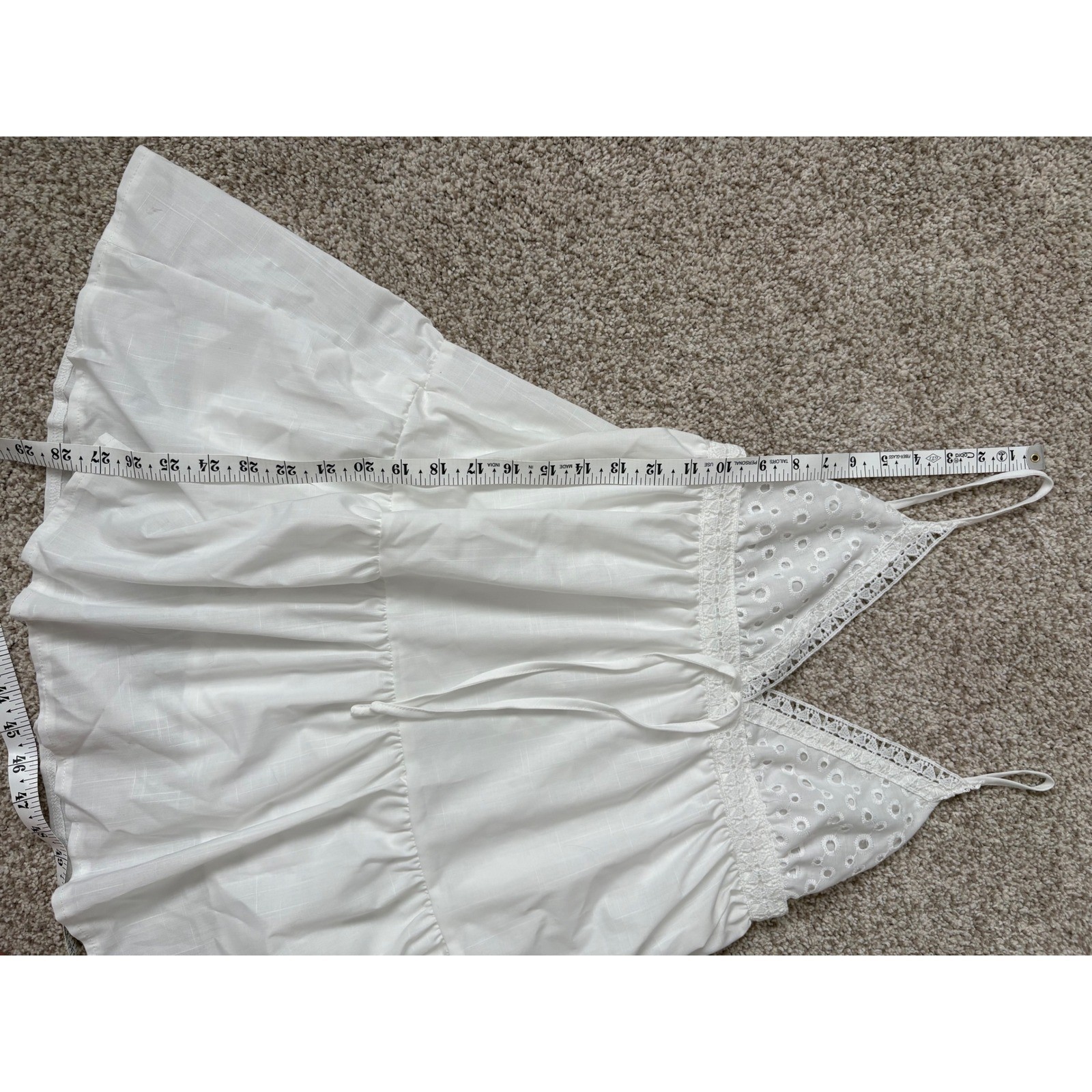 White Eyelet Lace Tiered V-Neck Spaghetti Strap Coquette 90&rsquo;s Y2K Babydoll XS
