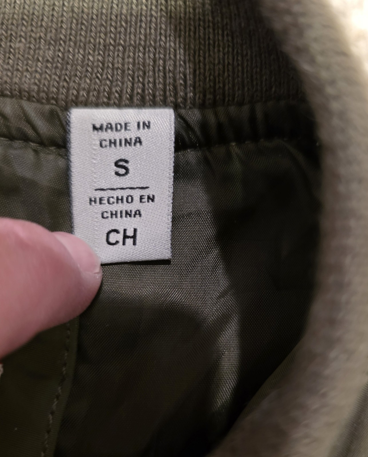 NWOT LEVI&rsquo;S Lightweight Bomber Utility Jacket Olive Green Size Small