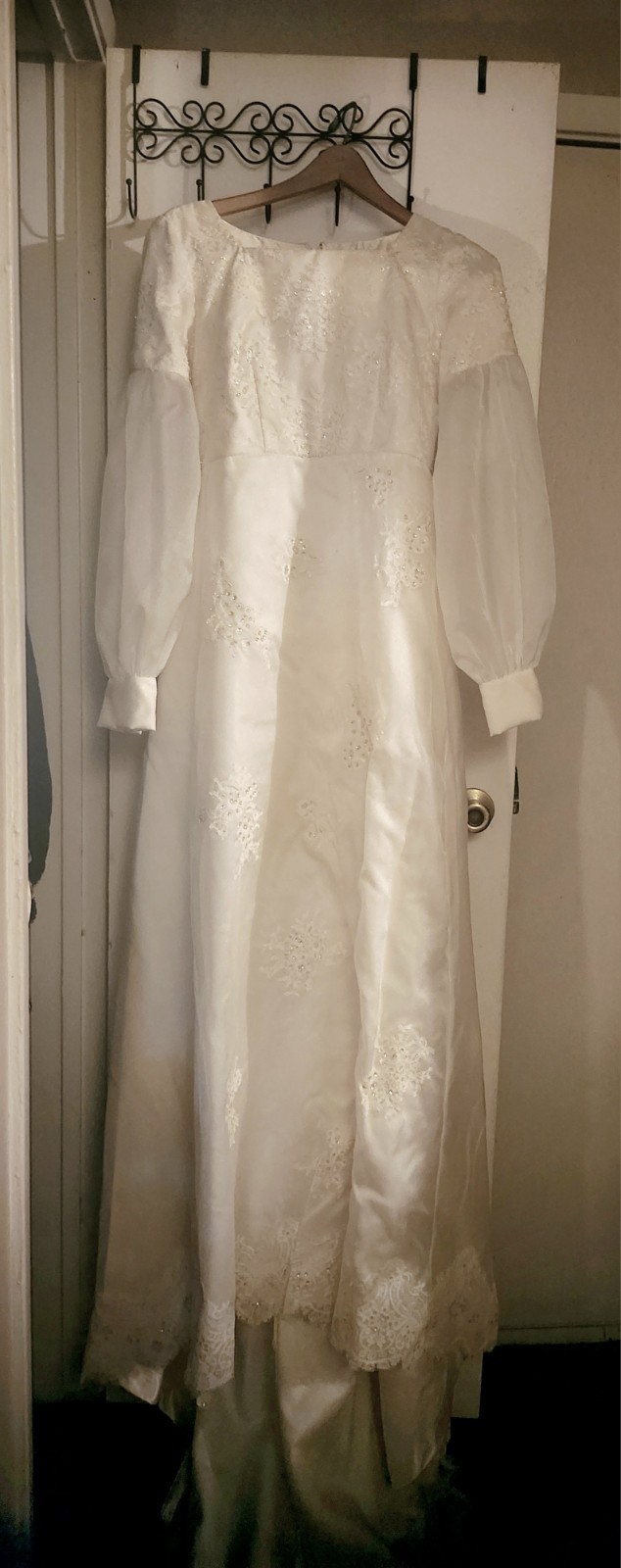 Vintage 70s Ivory Custom Hand Made Bridal Gown with Train
