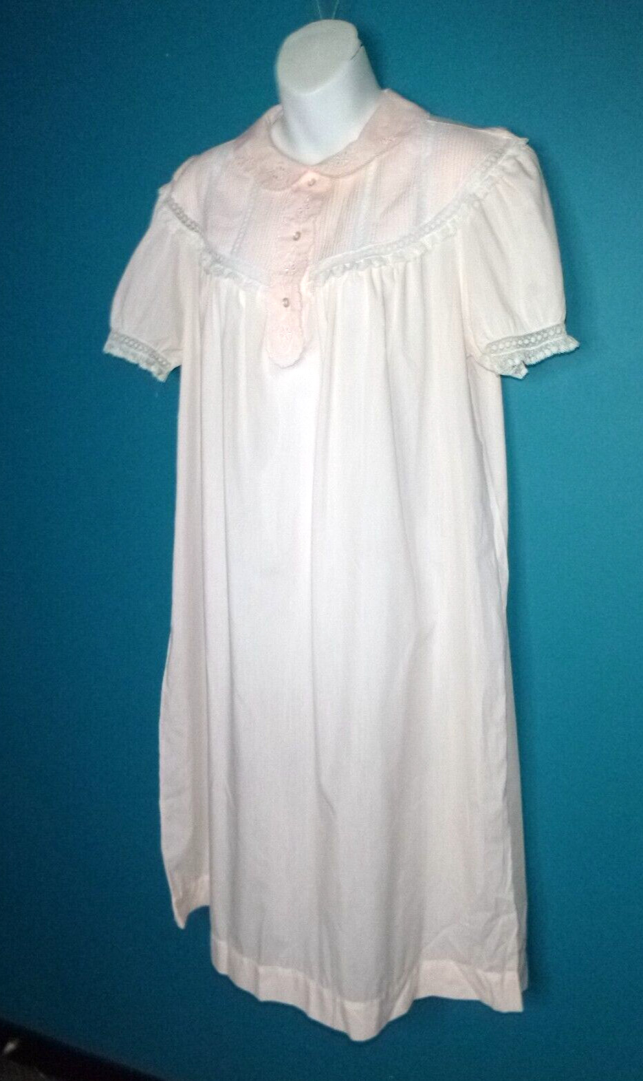 Vtg Barbizon Blendaire Batiste Robin Style Short Nightgown Pink Lace Trim Sz M