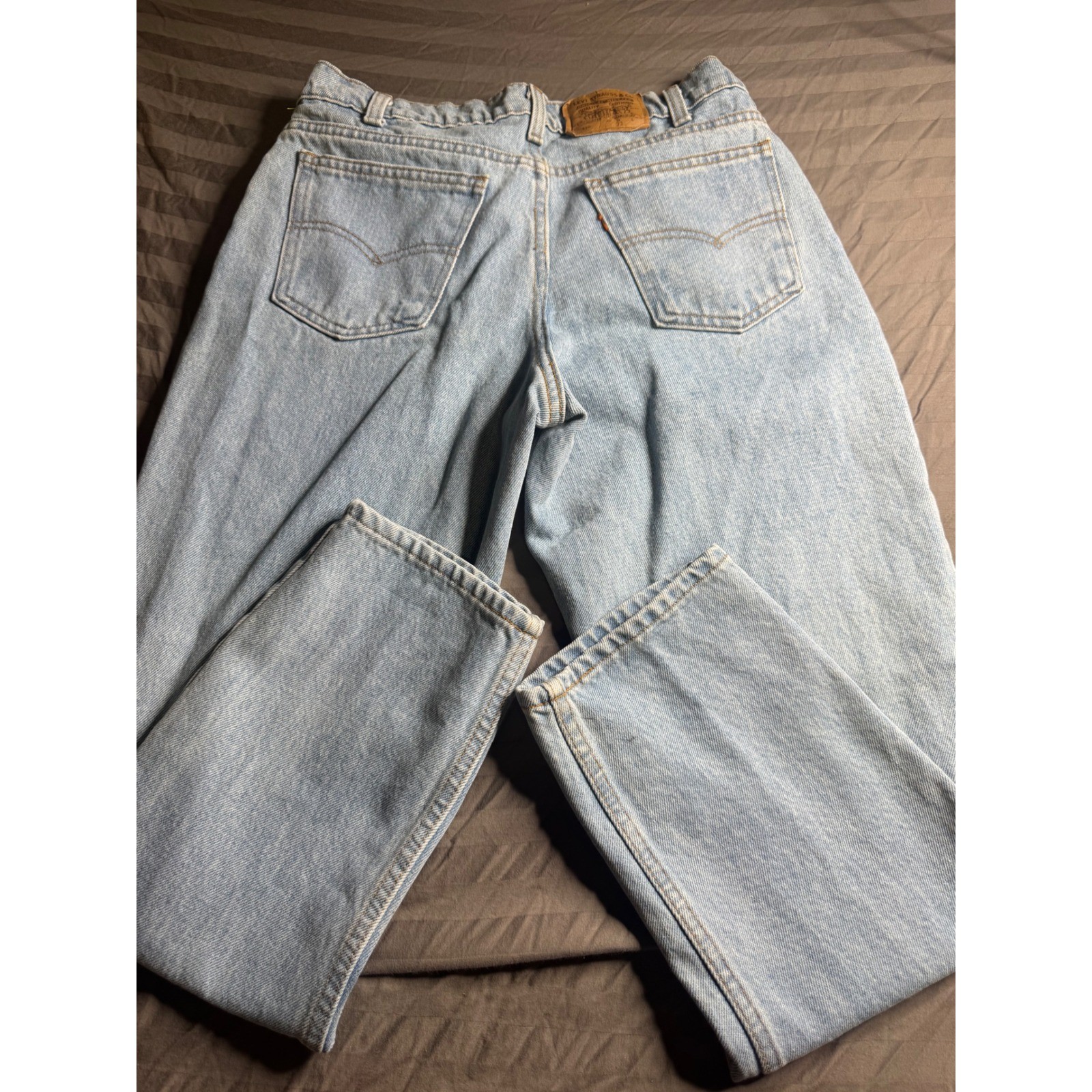 Vintage Levis 550 Orange Tab Light Wash Relaxed Tapered Jeans 33×28 Made in USA