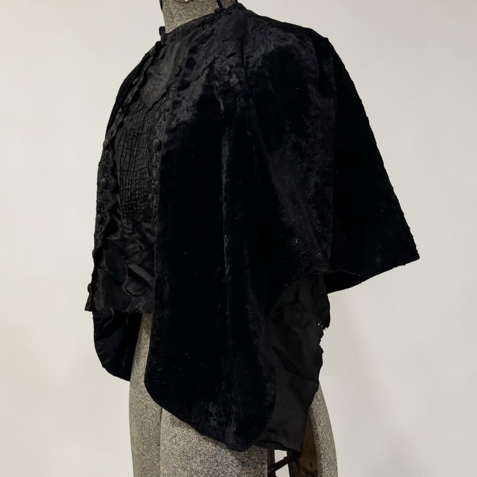 Antique 19thC Victorian Mourning Blouse Bodice Velvet Capelet Funeral Clothing