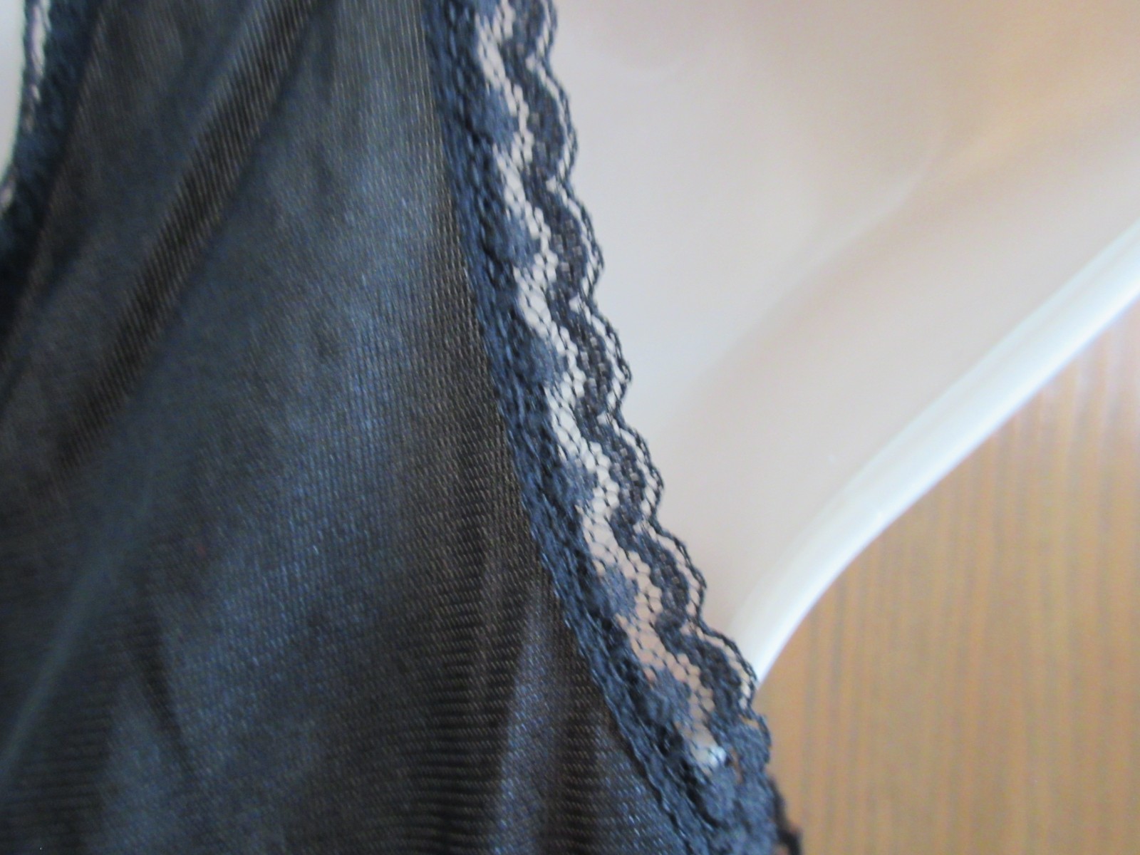 GREENCO MAID BLACK nylon scalloped MEGA LACE camisole slip top sz M (6) 36 bust