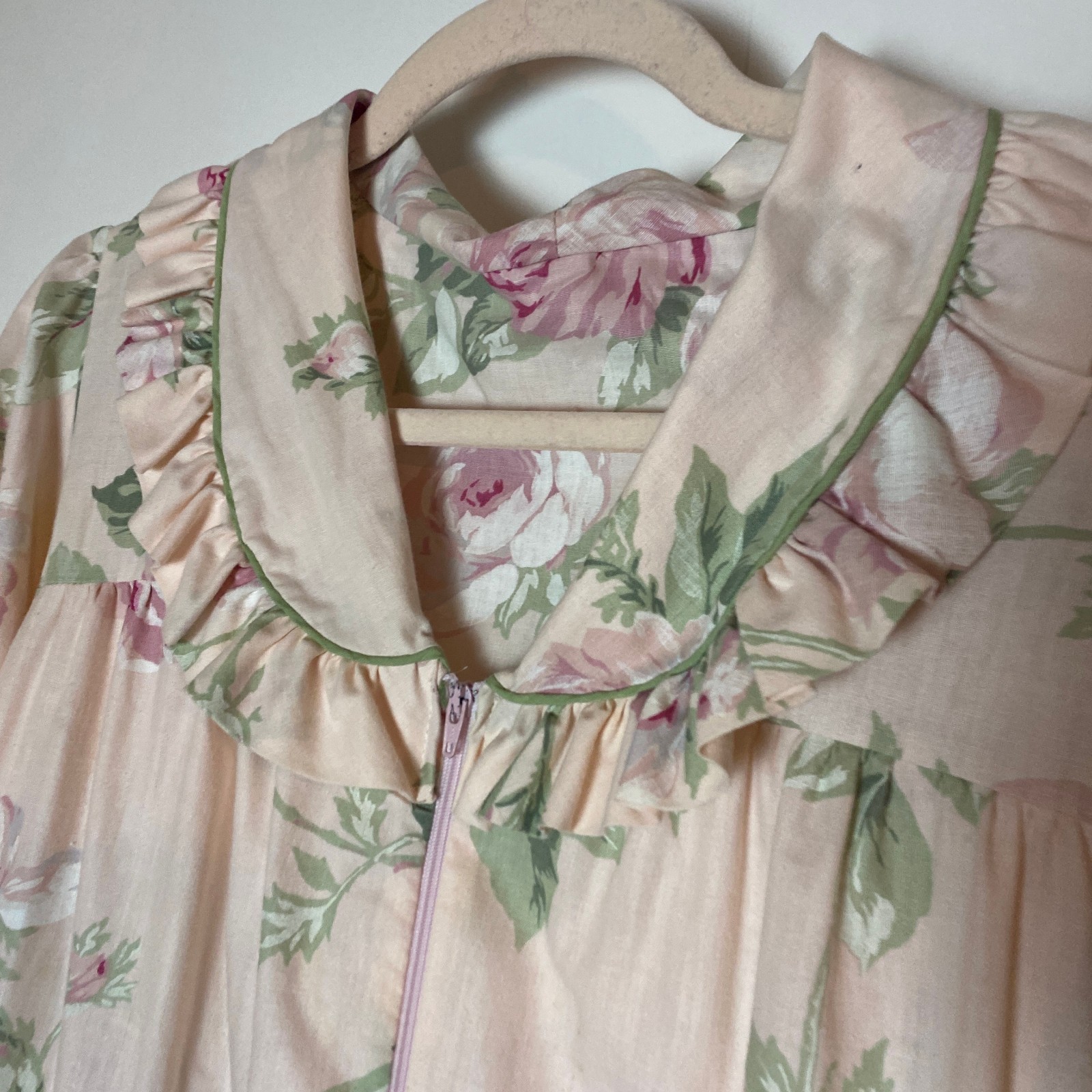 Vtg Handmade Housecoat Duster Ruffle Mumu Sz L/XL Floral Cottagecore Lightweight