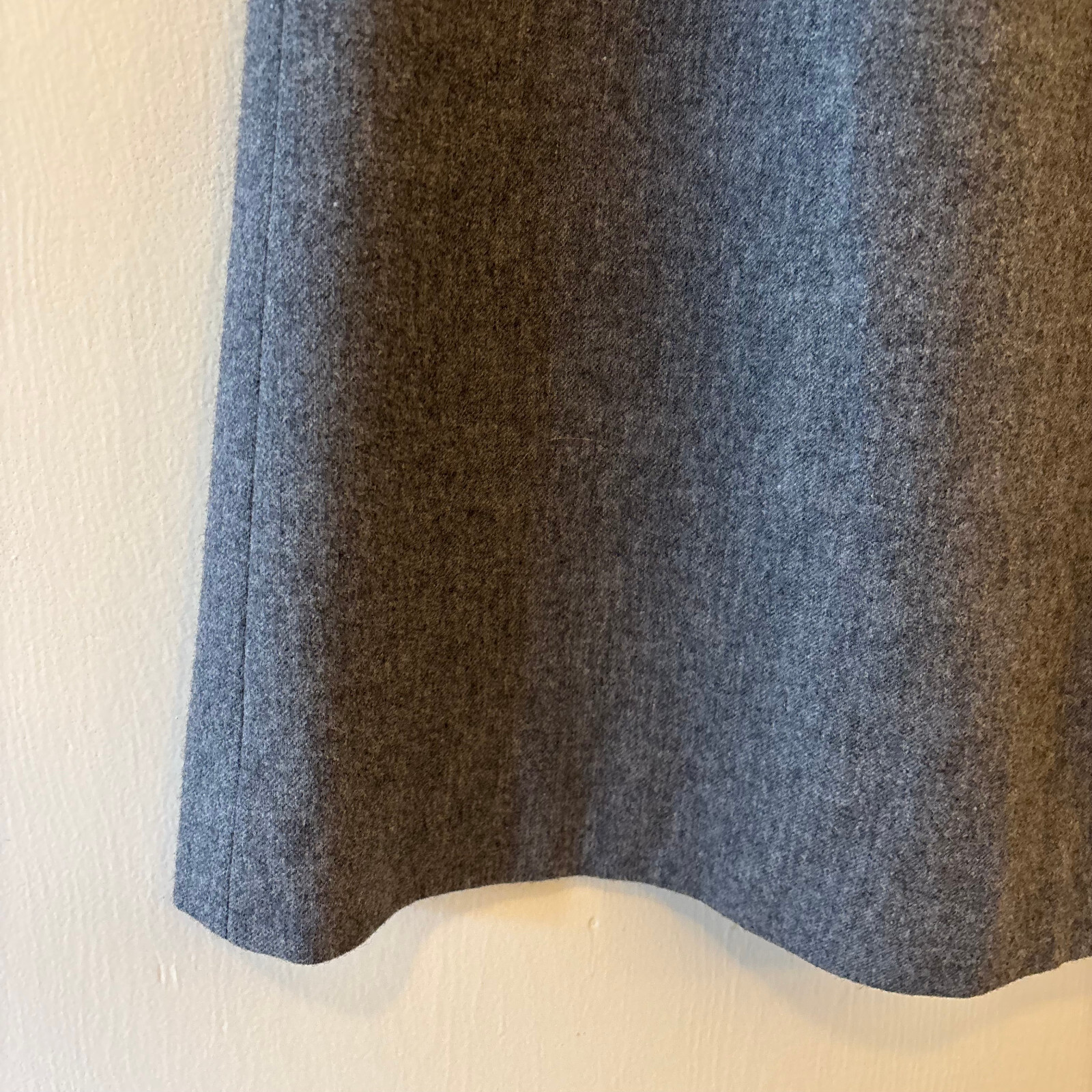 Vintage Pendleton 1990s Size 14 100% Wool Gray Skirt 28 Inches Made in USA Lined